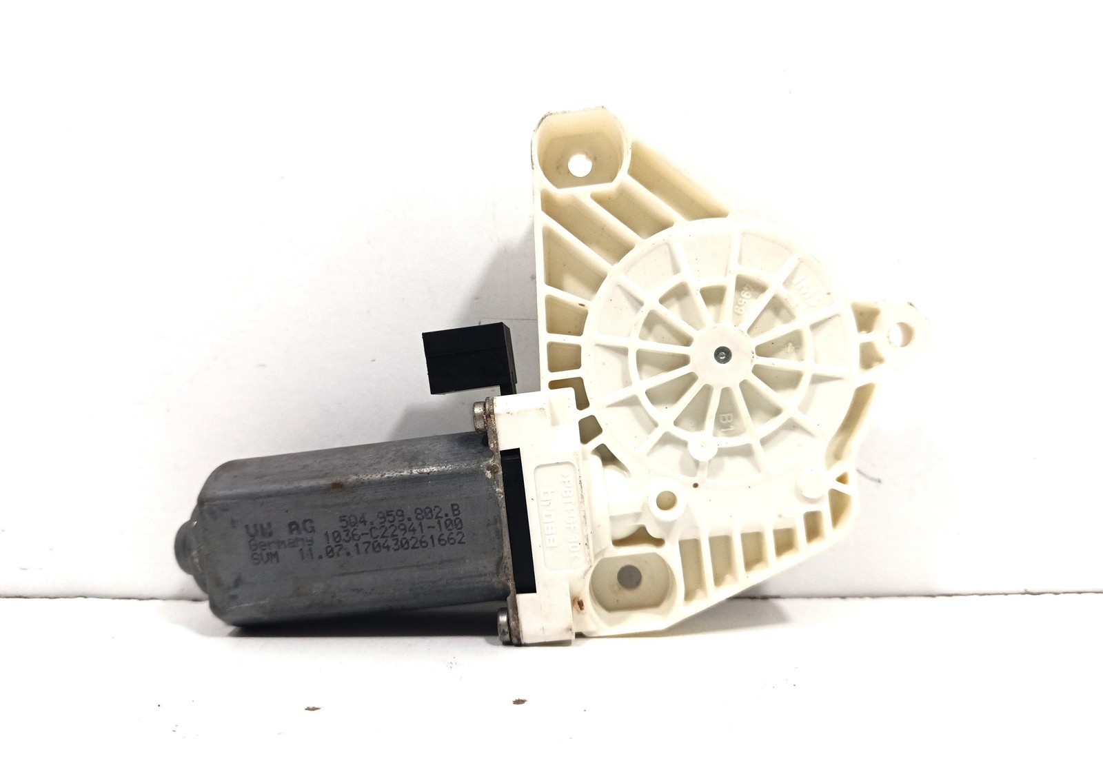 Motorino Alzacristallo Porta Ant. Destro 5Q4959802B Usato
