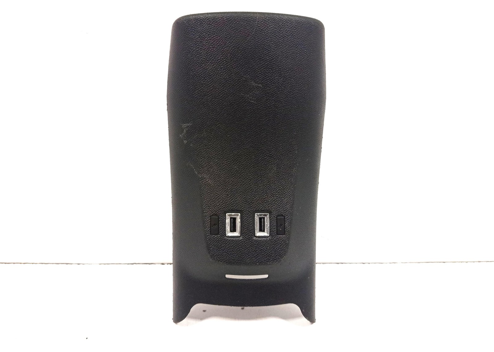 console porta USB / AUX - Immagine 1 di 10
