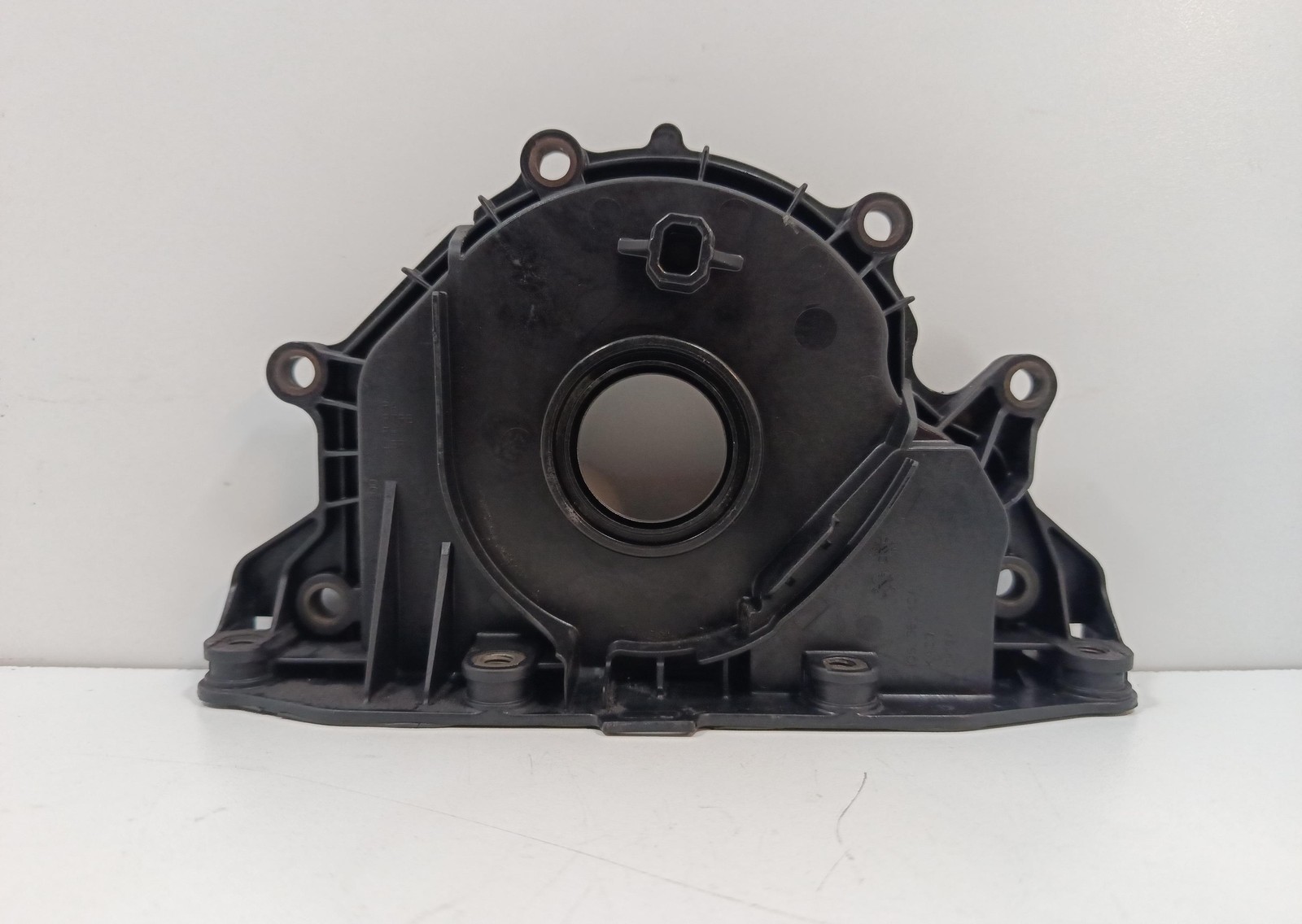 Coperchio Distribuzione 04L103151A Usato