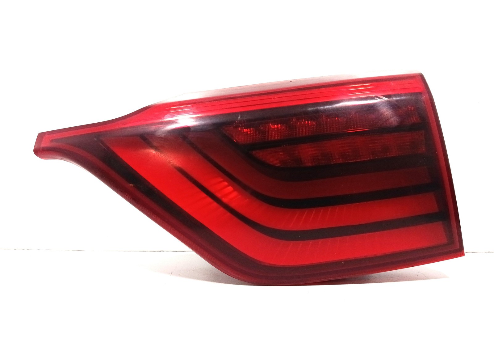 fanale stop supplementare destro - Immagine 1 di 8