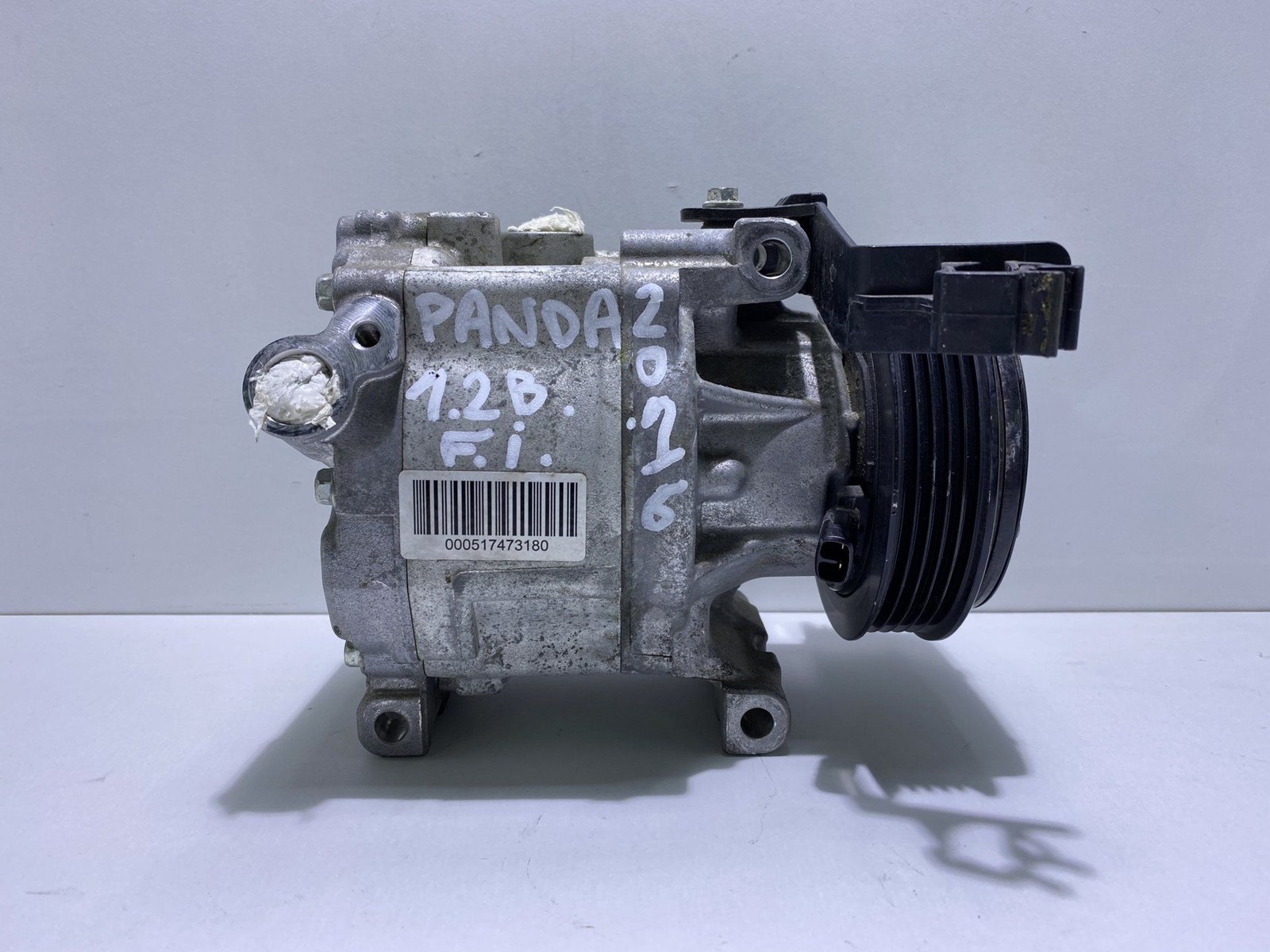 Compressore a/c - Immagine 1 di 4