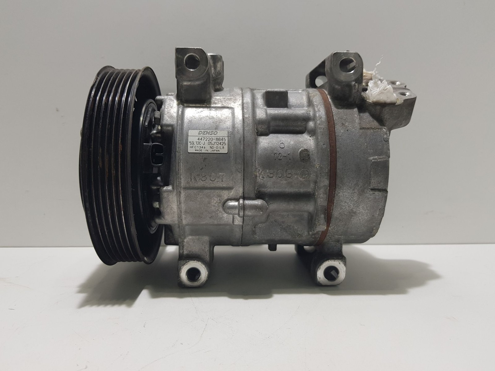 Compressore a/c - Immagine 1 di 3