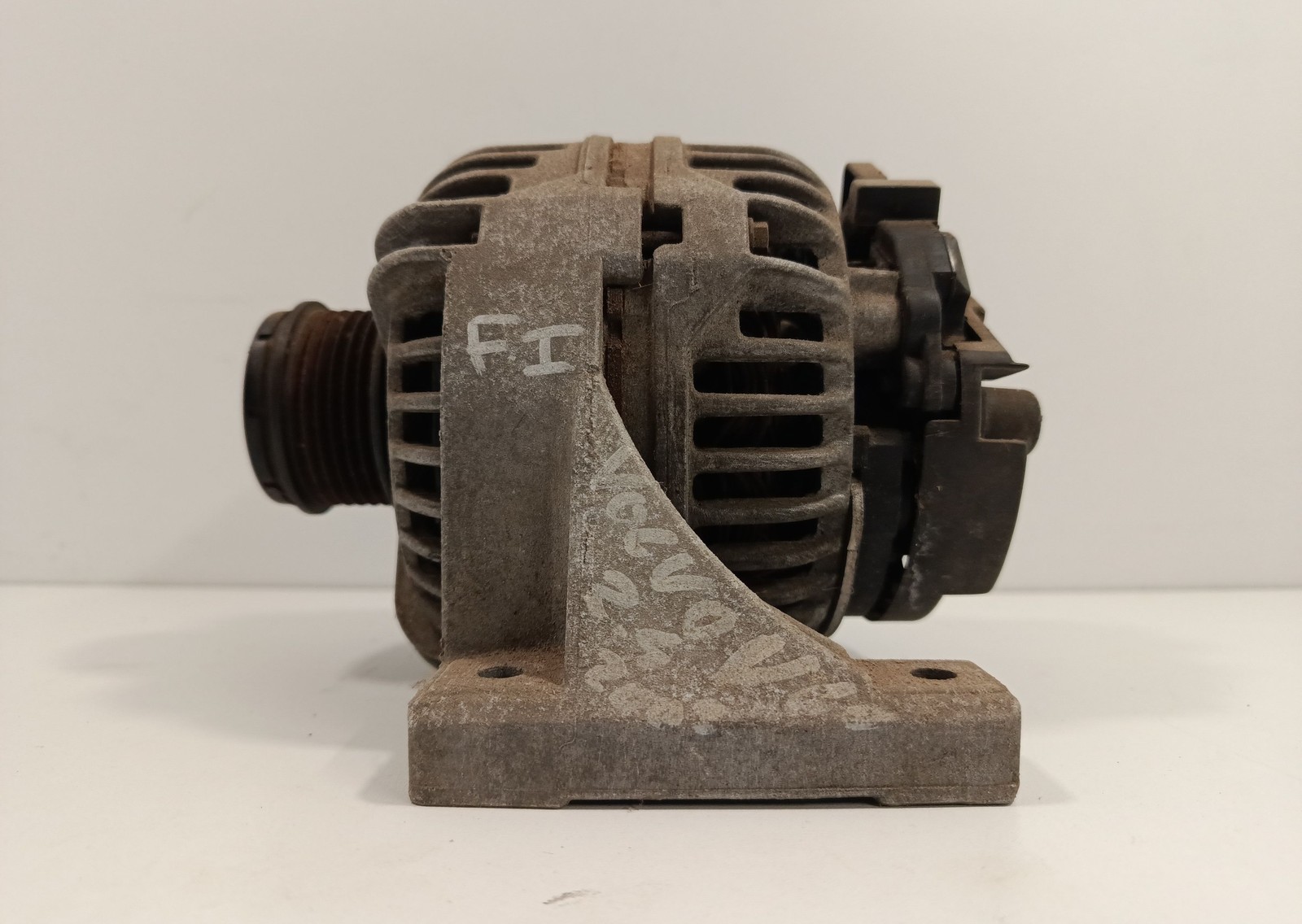 Alternatore 0124525029 Usato