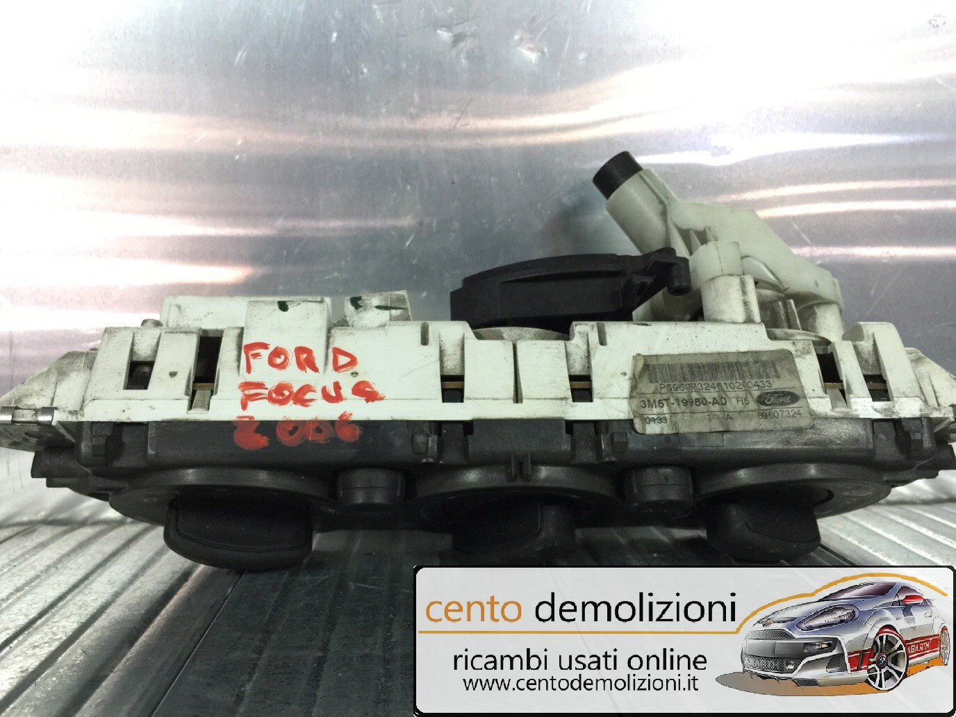 Blocco Comando Climatizzazione 3M6T-19980-AD Usato