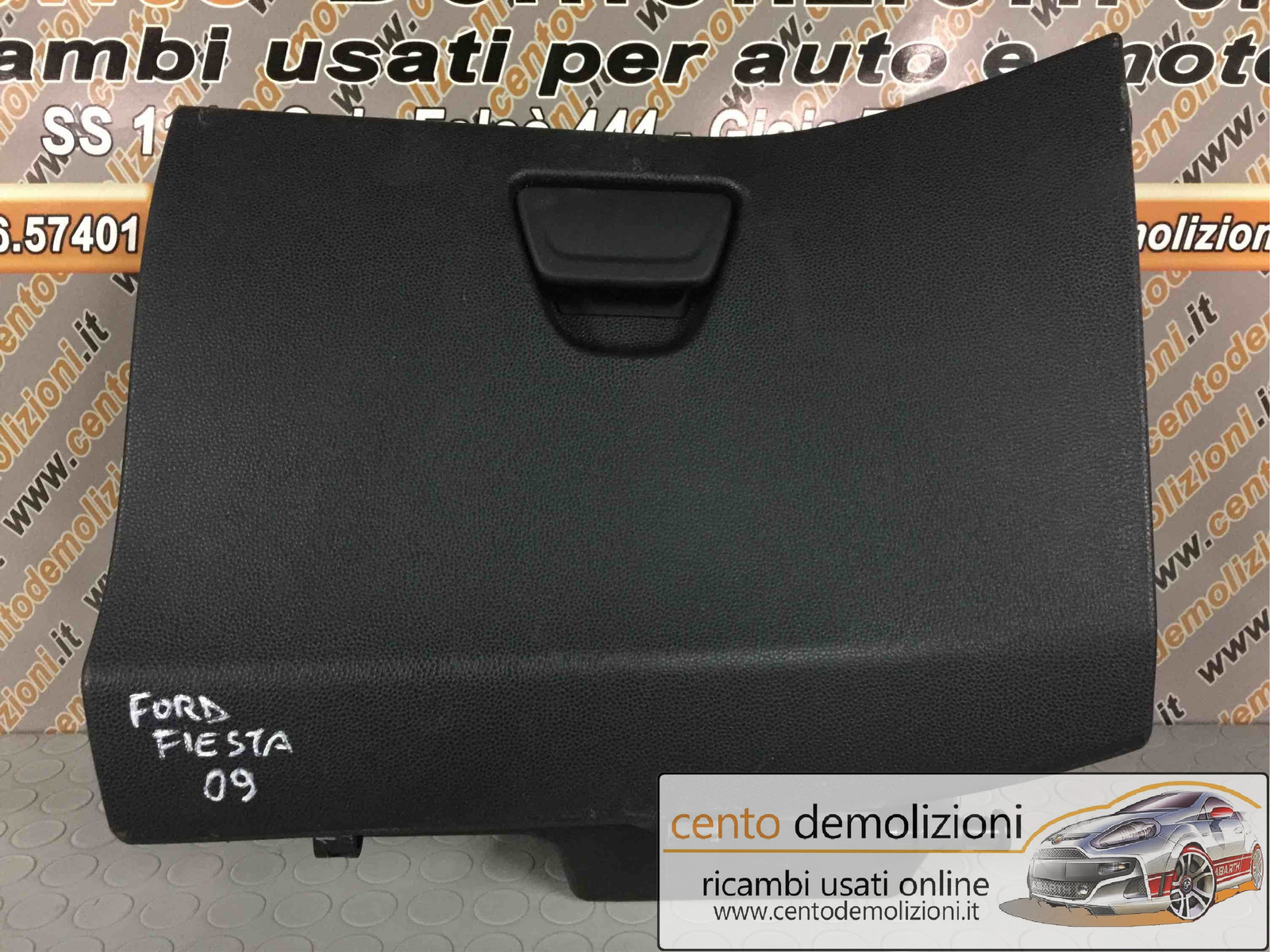cassetto portaoggetti inf. plancia - Immagine 1 di 2