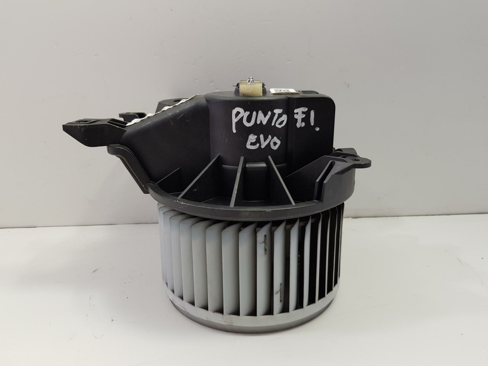 Motorino ventilazione abitacolo - Immagine 1 di 2