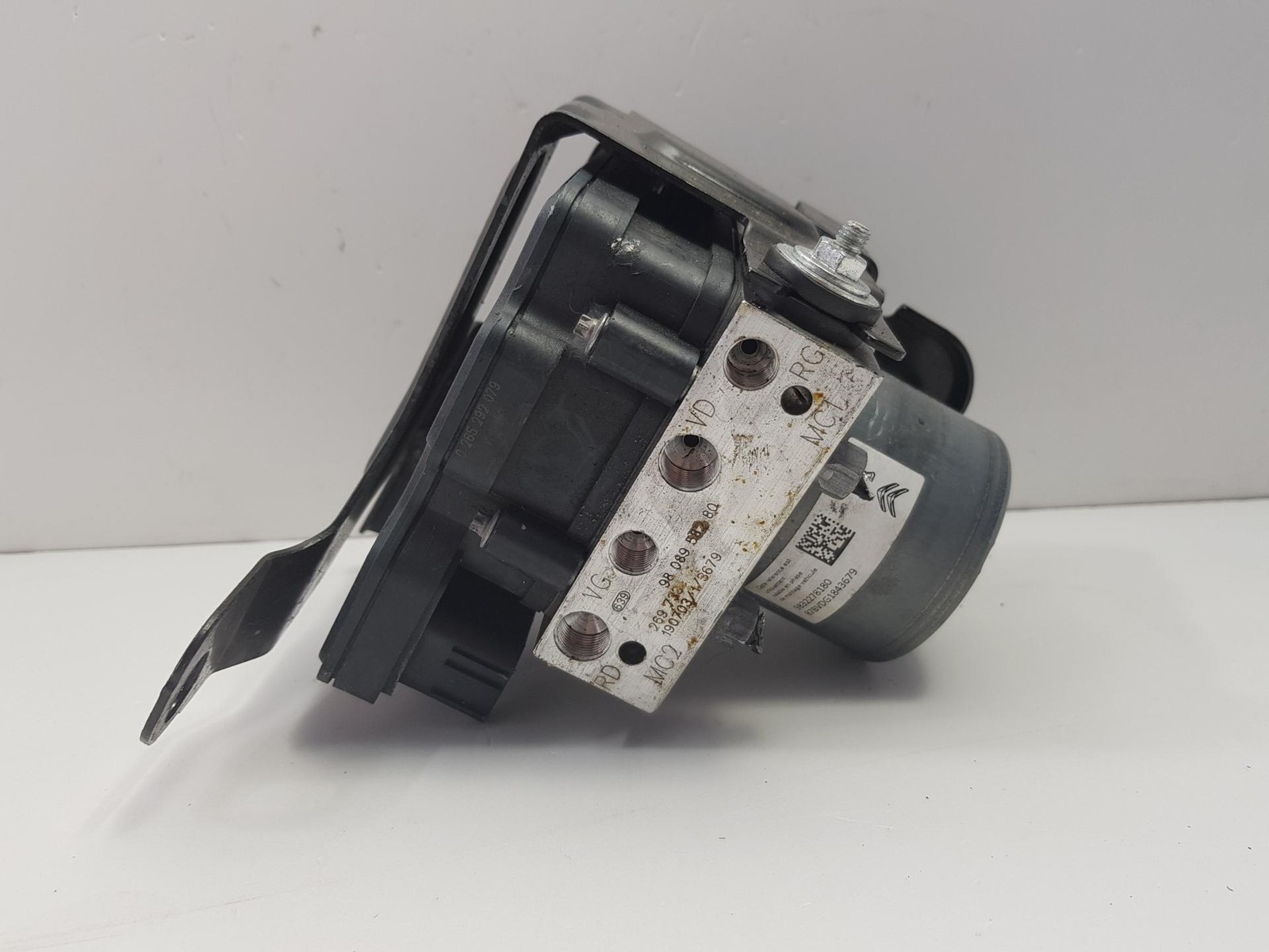Pompa Abs 87bvdg1843679 Usato