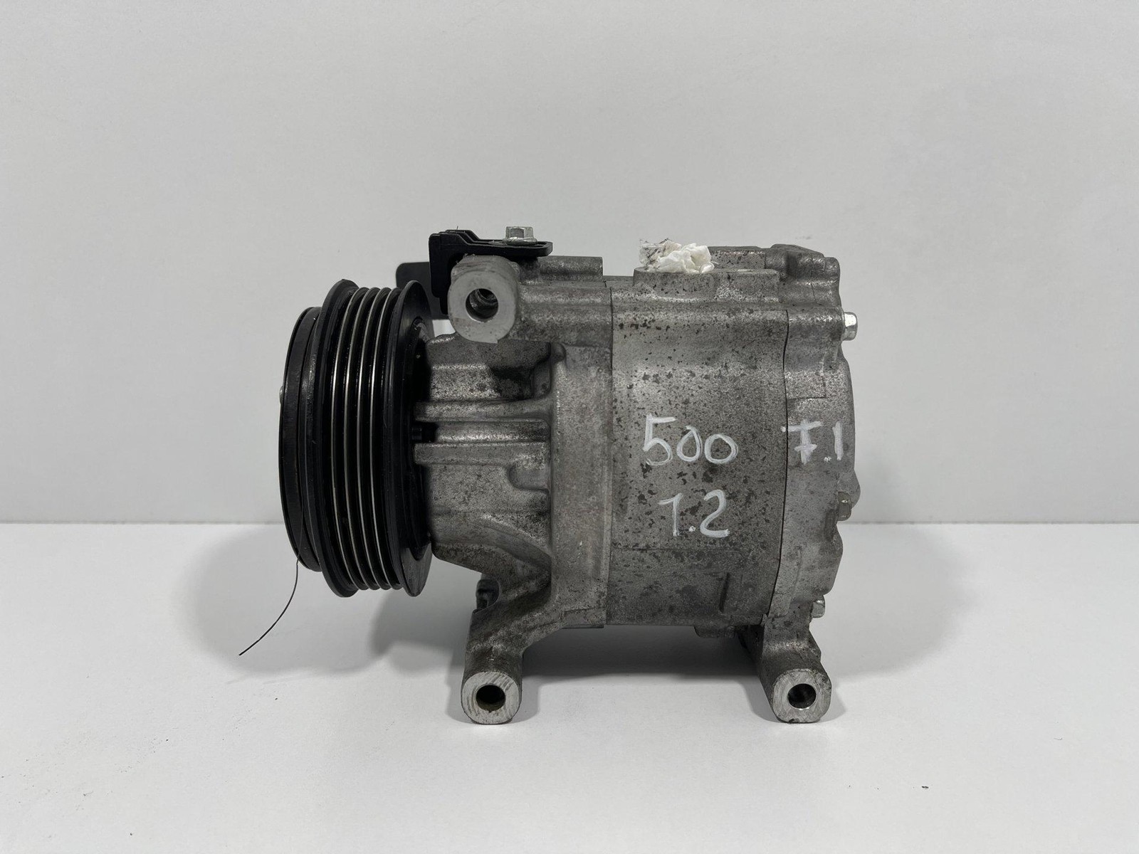 Compressore a/c - Immagine 1 di 3