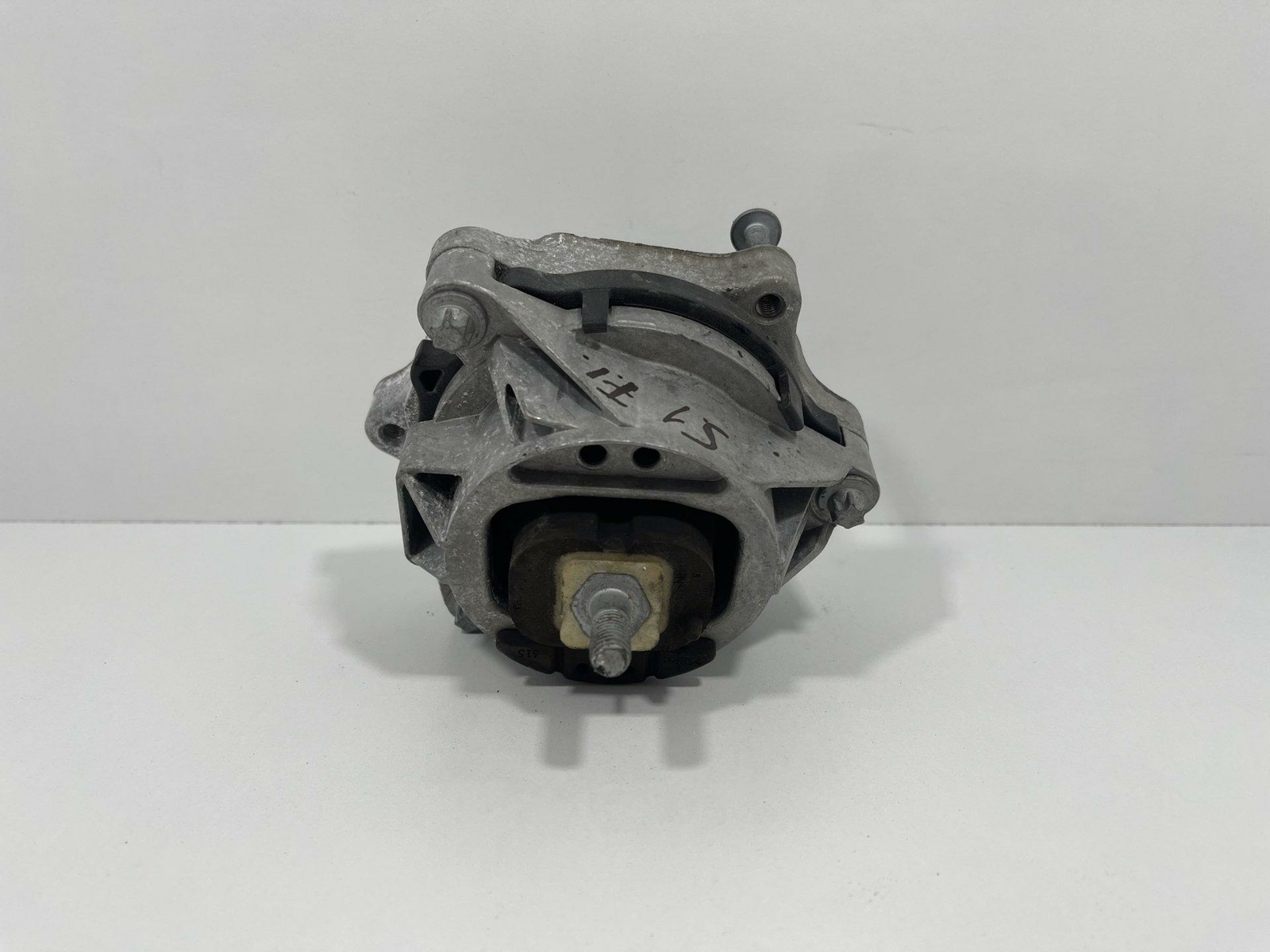 Supporto Motore 6859407-03 Usato