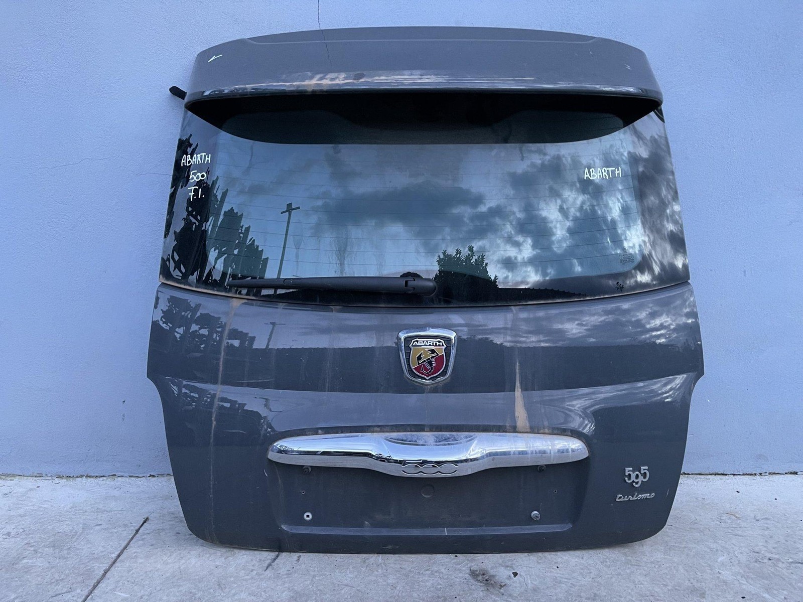 Portello post. - Immagine 1 di 2