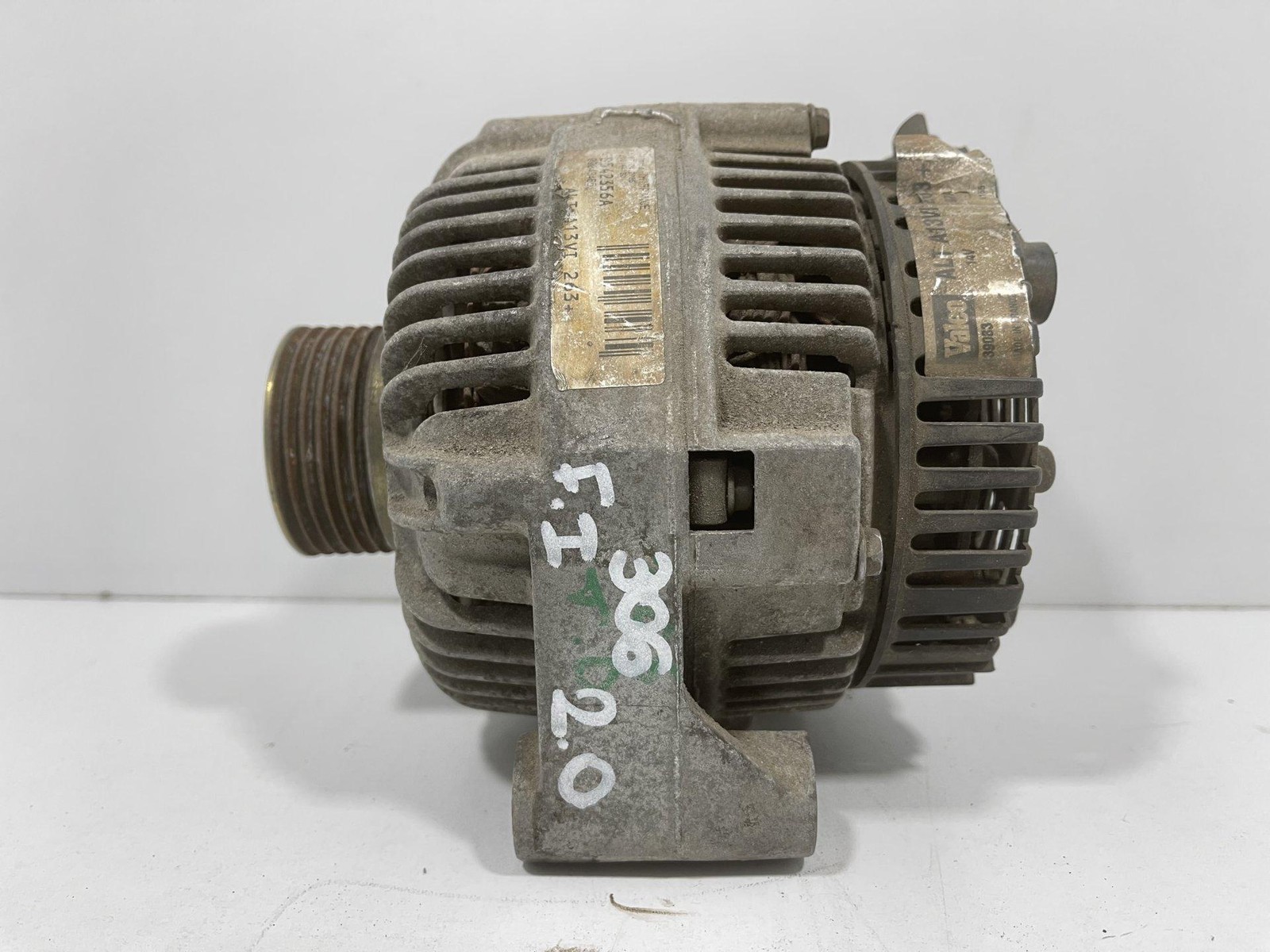 Alternatore (Valeo) A13VI263 Usato