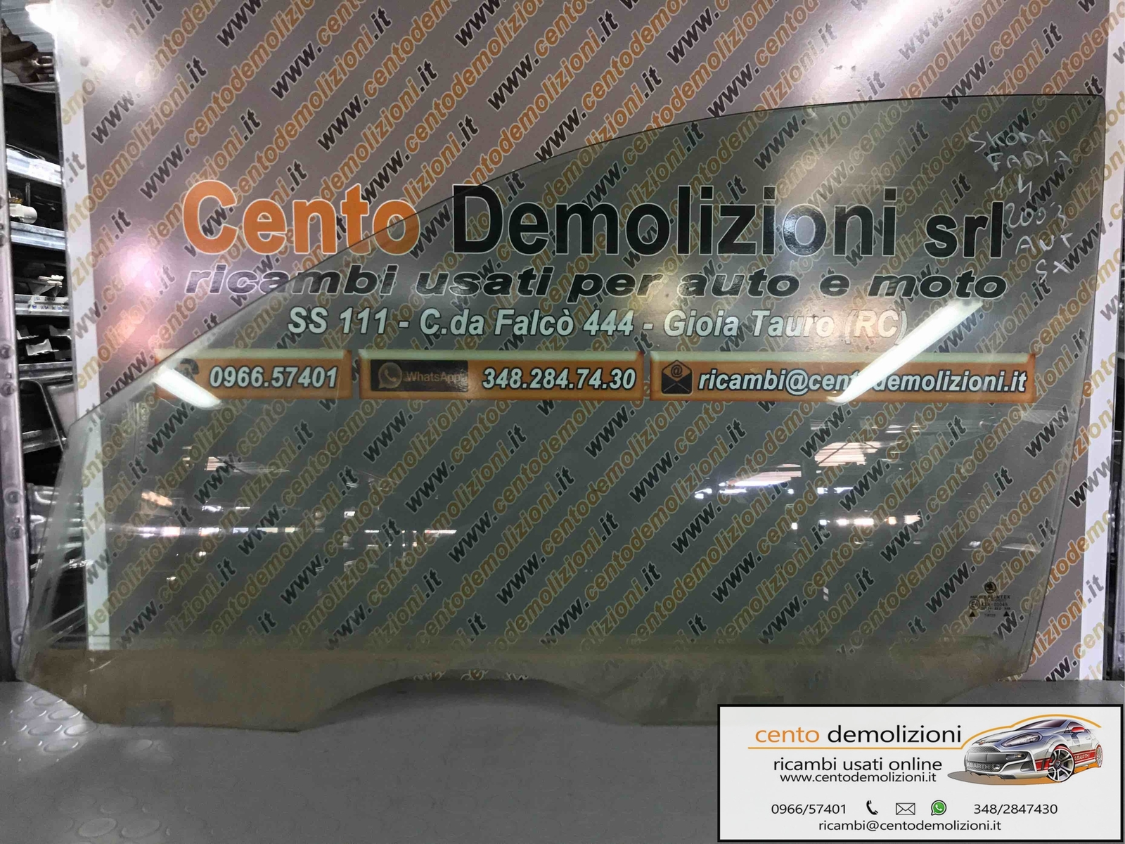 Scendente atermico porta ant. Sinistro - Immagine 1 di 1