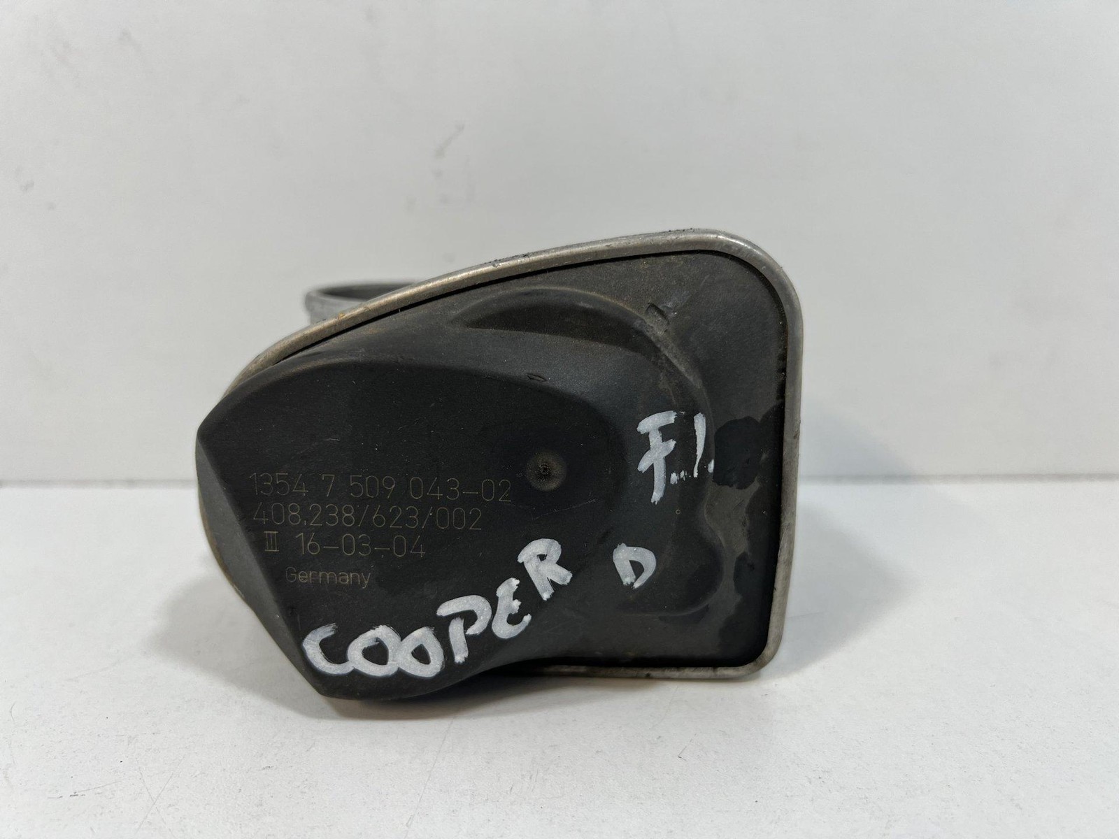 Corpo farfallato - Immagine 1 di 2