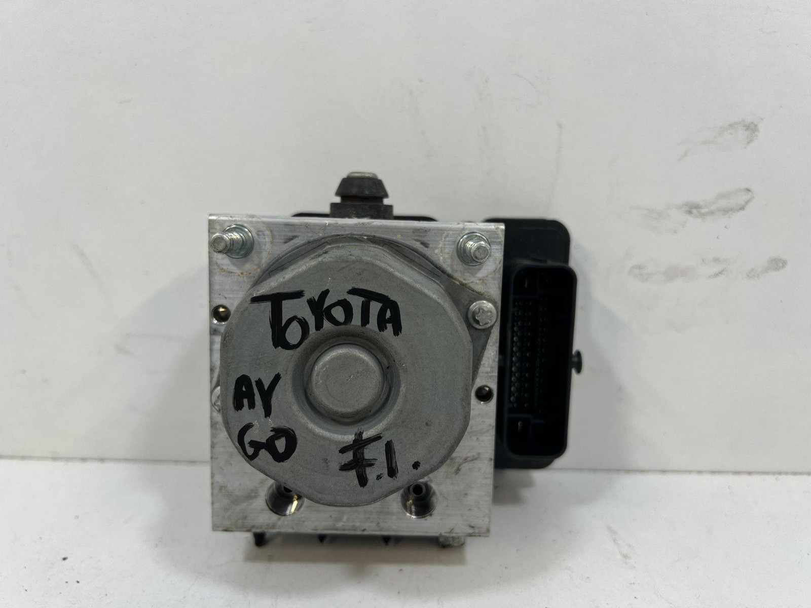 Centralina ABS - Immagine 1 di 3