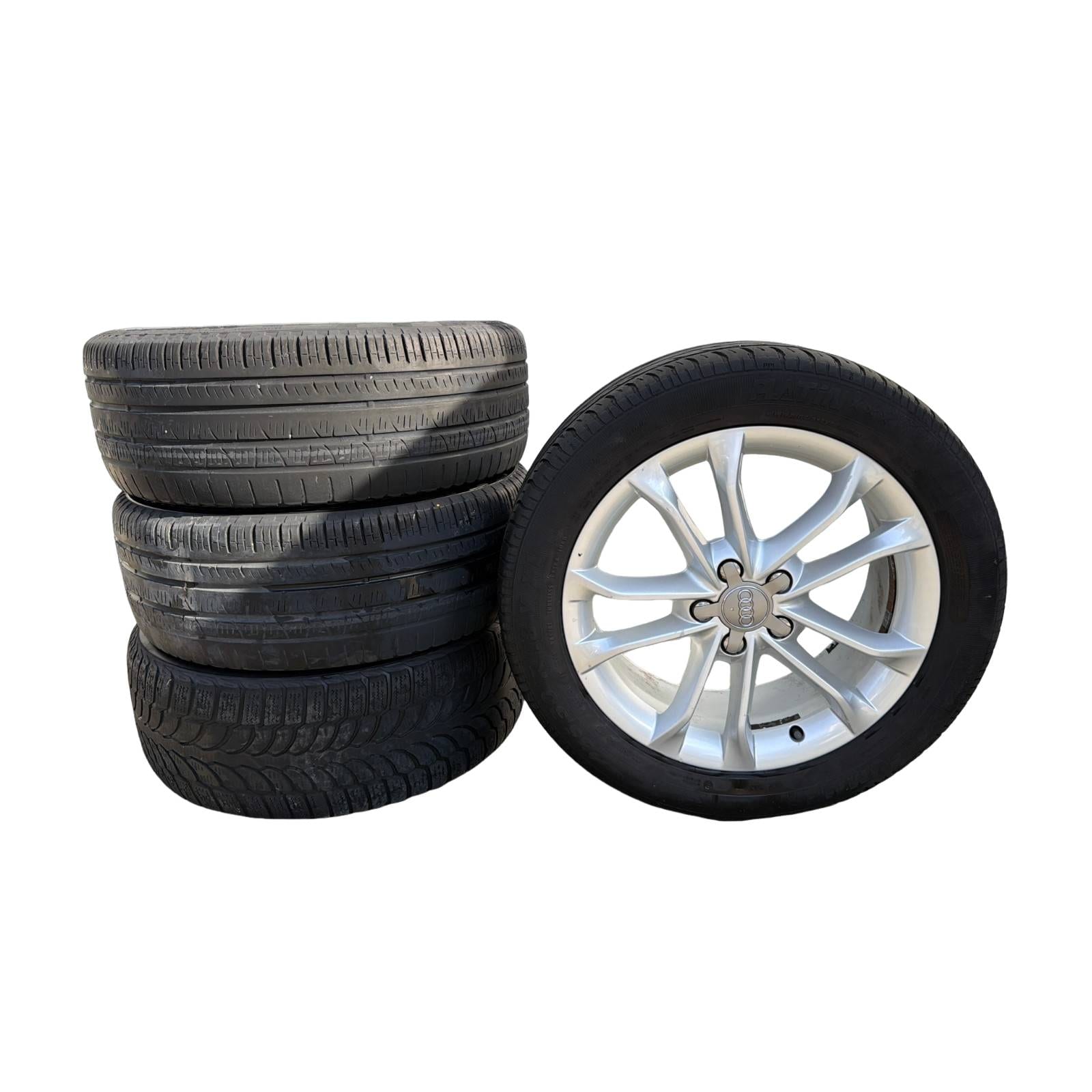 4 Cerchi In Lega (Audi Pirelli) 8U0601025AC Usato