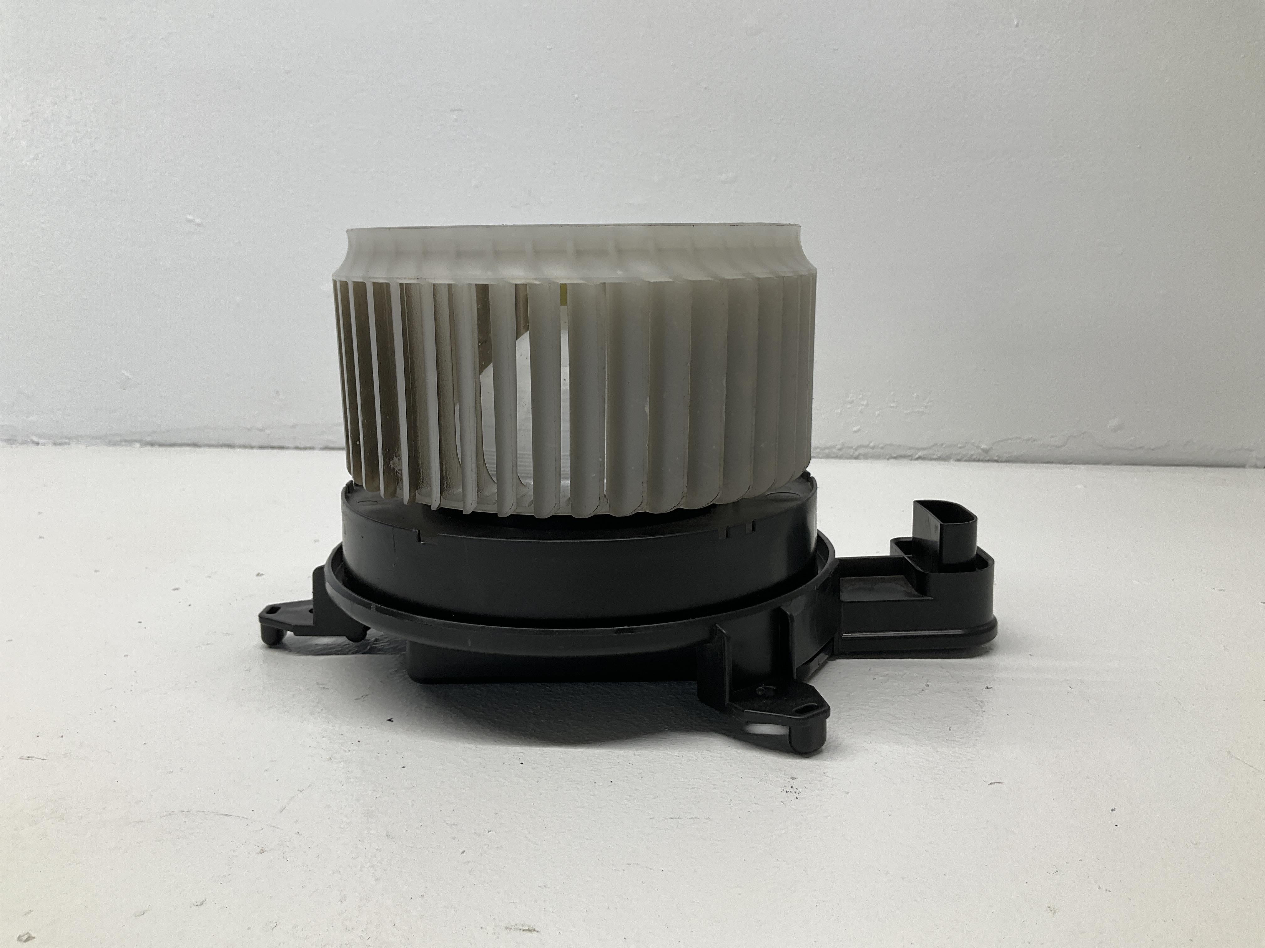 Motorino ventilazione abitacolo - Immagine 1 di 5