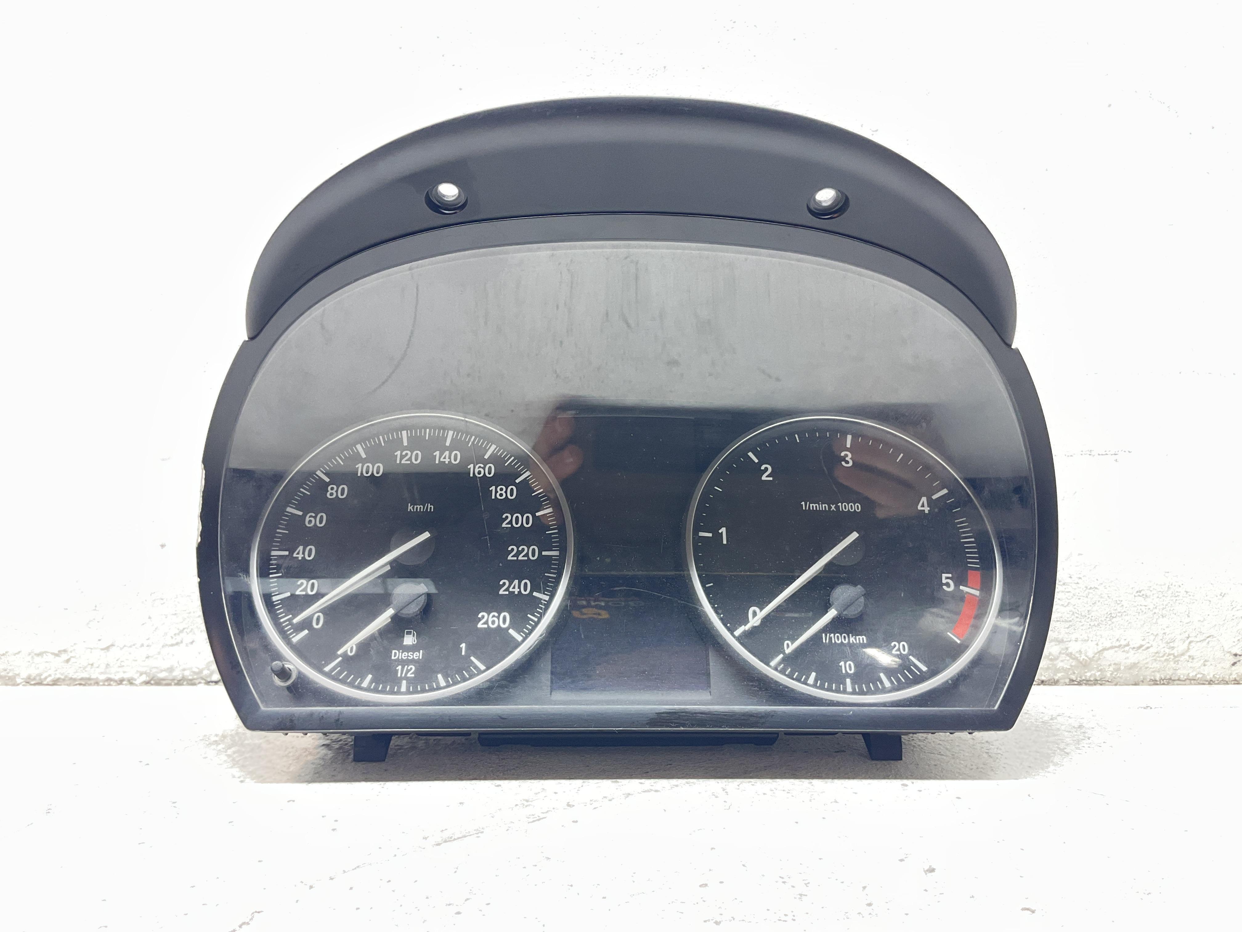 Quadro strumenti compl. - Immagine 1 di 5