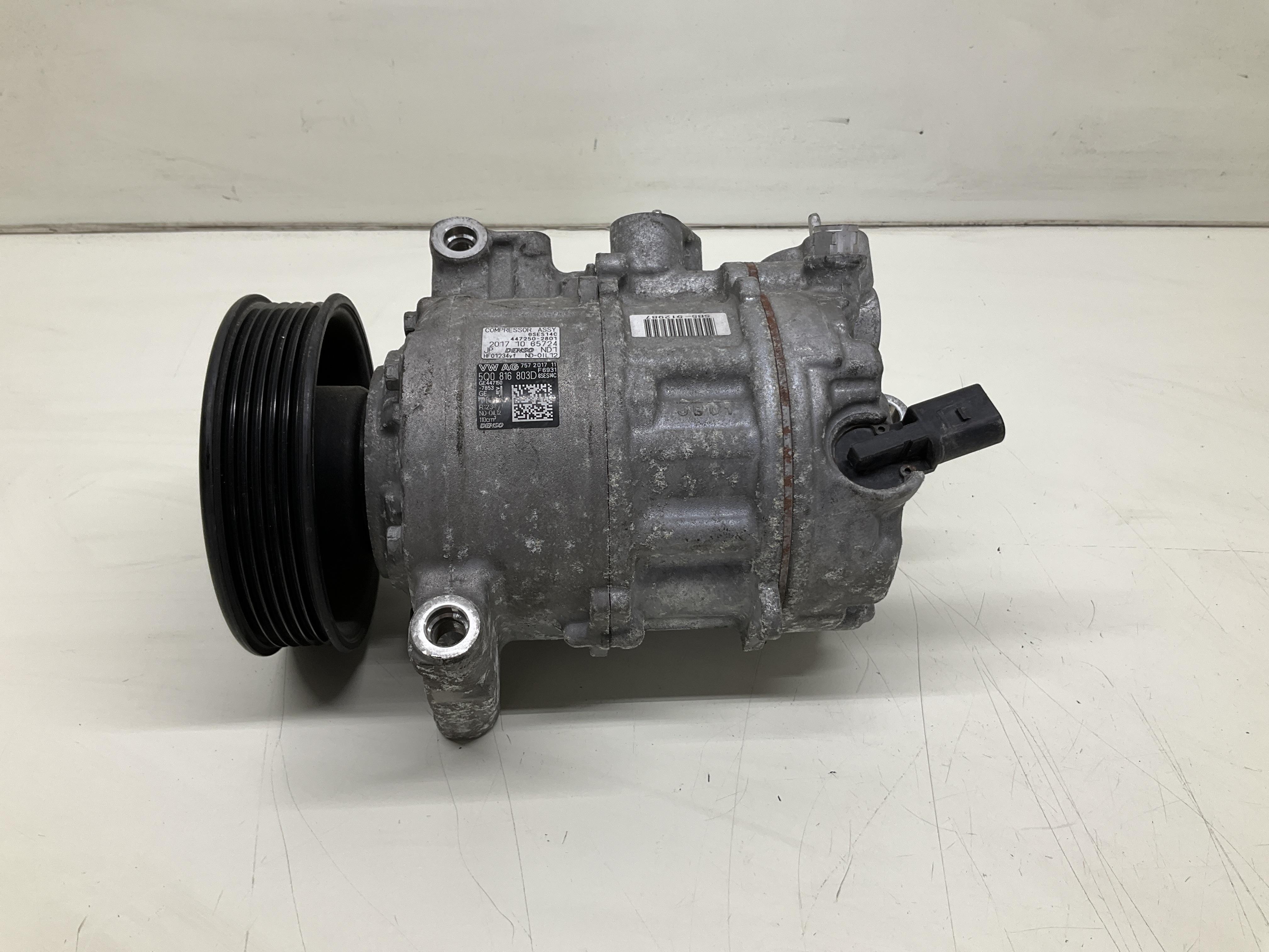 Compressore A/C - Immagine 1 di 6
