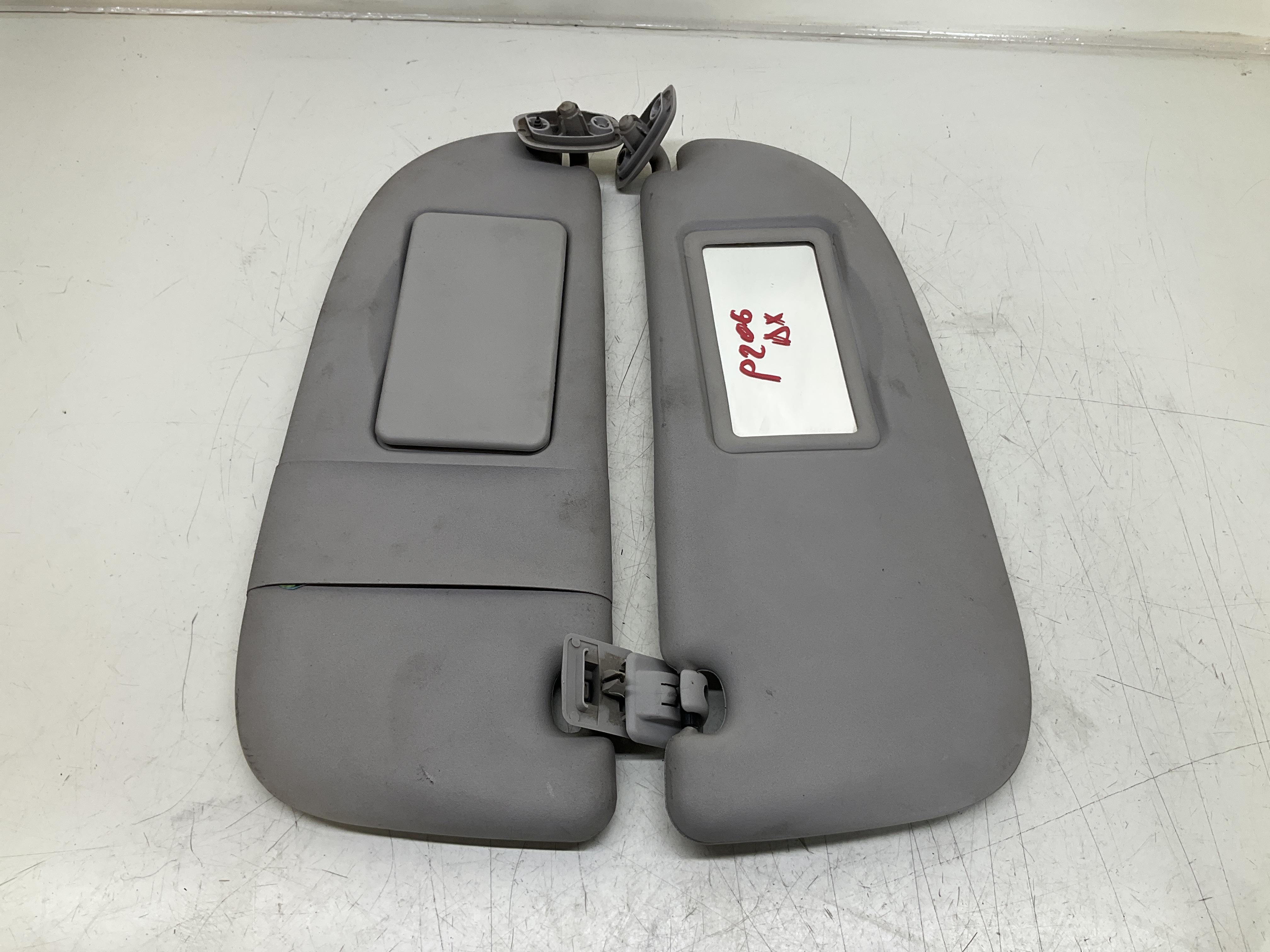 Coppia parasole Dx e SX - Immagine 1 di 5