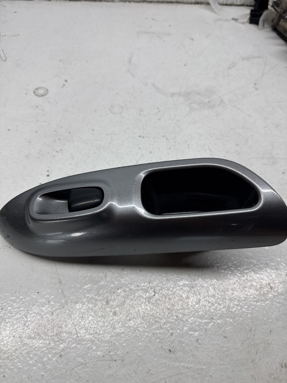 Interruttore Alzacristalli Porta Ant. 254111KA5A 82960-1KA0A Usato