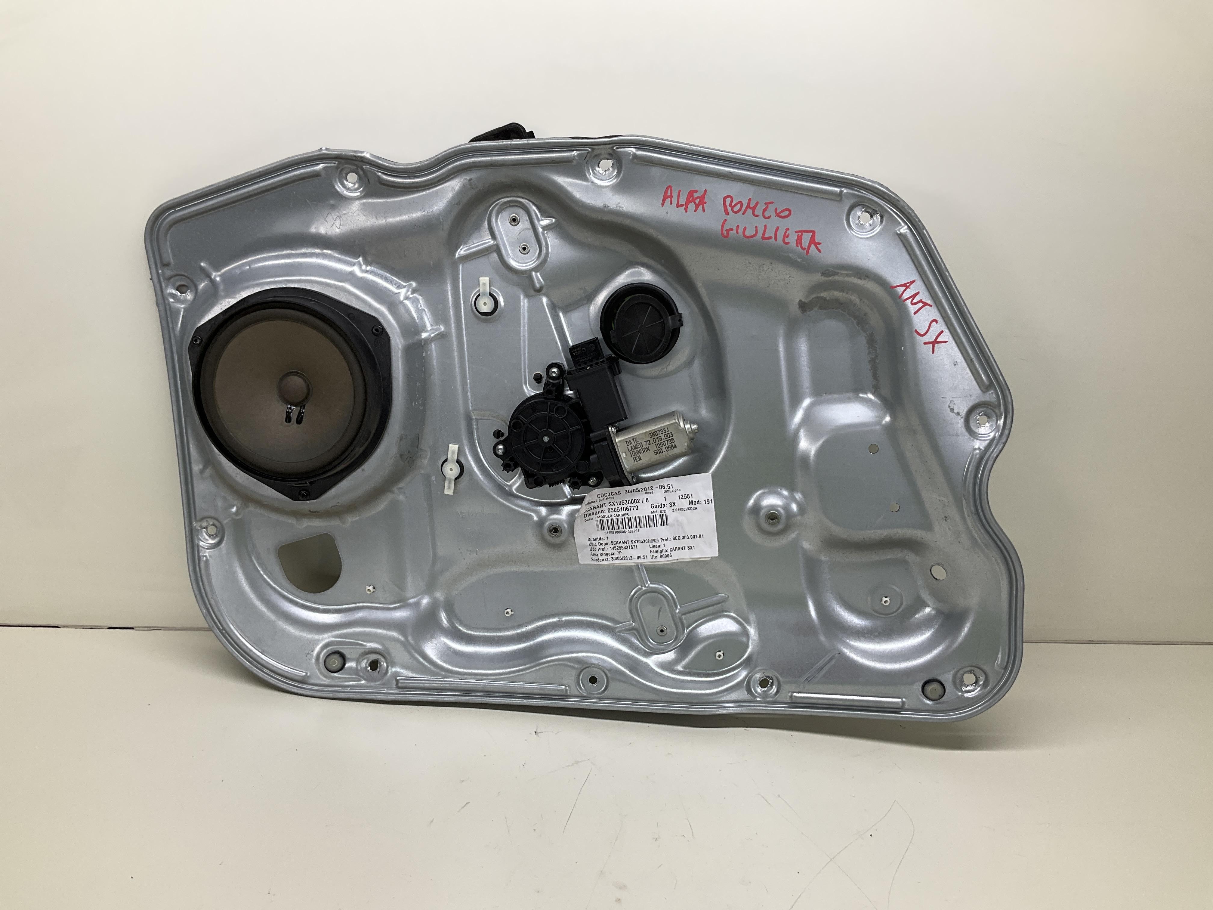 Motorino alzacristallo porta ant. Sinistro - Immagine 1 di 5