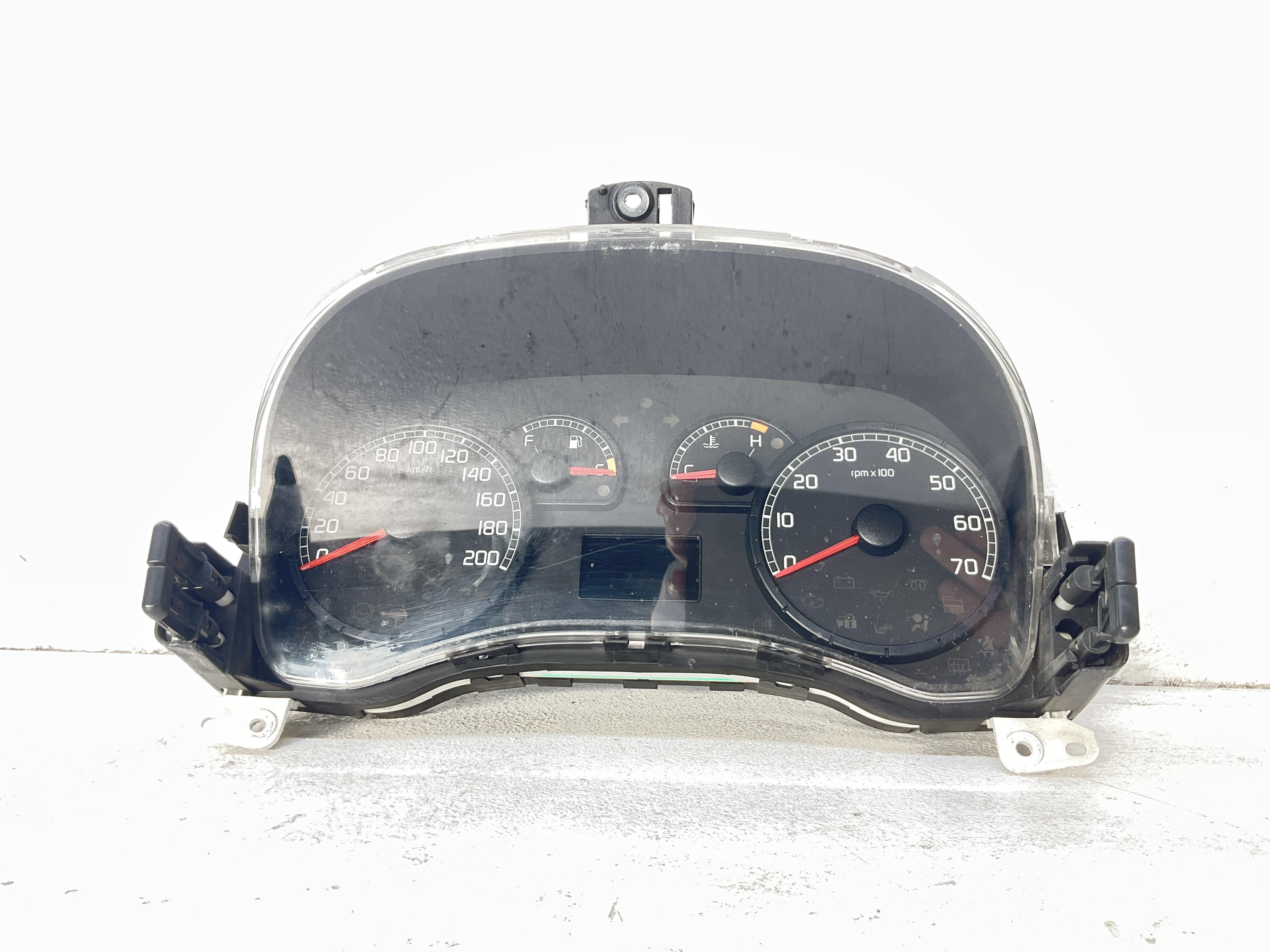 Quadro strumenti compl. - Immagine 1 di 5