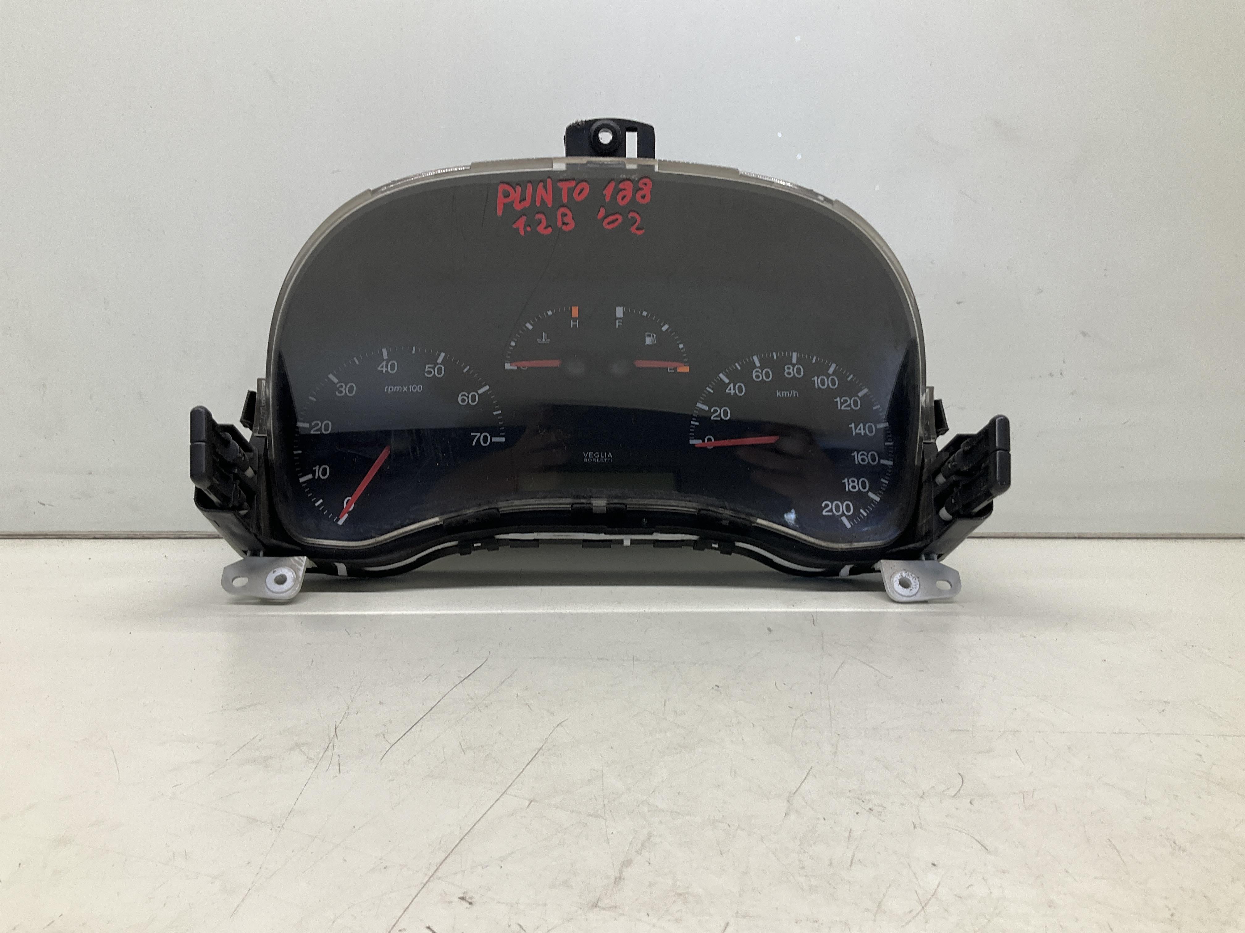 Quadro strumenti compl. - Immagine 1 di 6