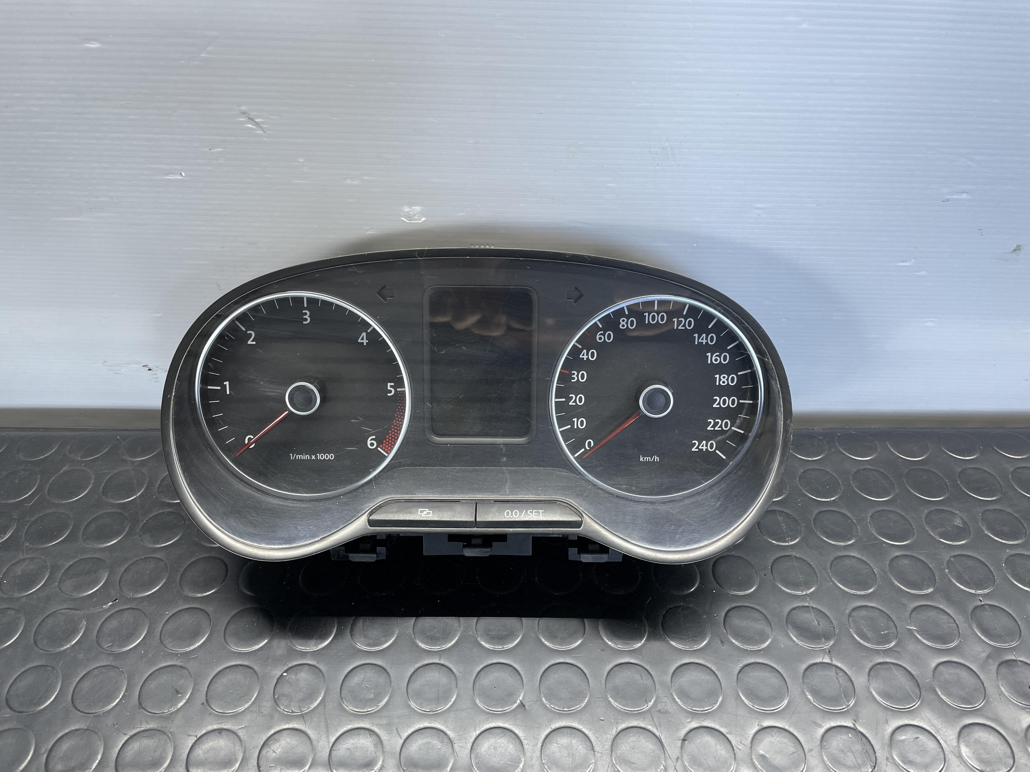 Quadro strumenti compl. - Immagine 1 di 5