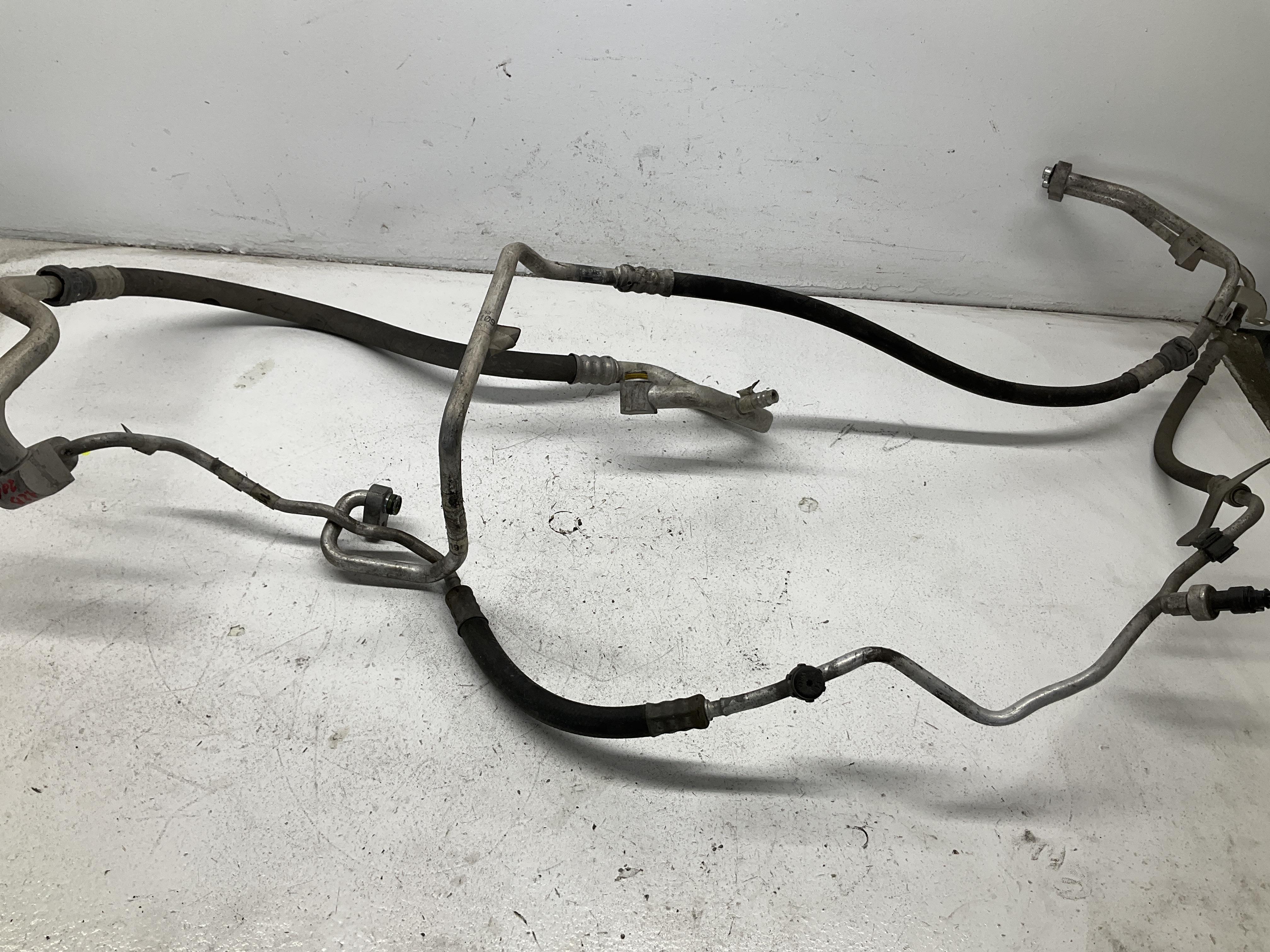 Kit tubi a/c - Immagine 1 di 5