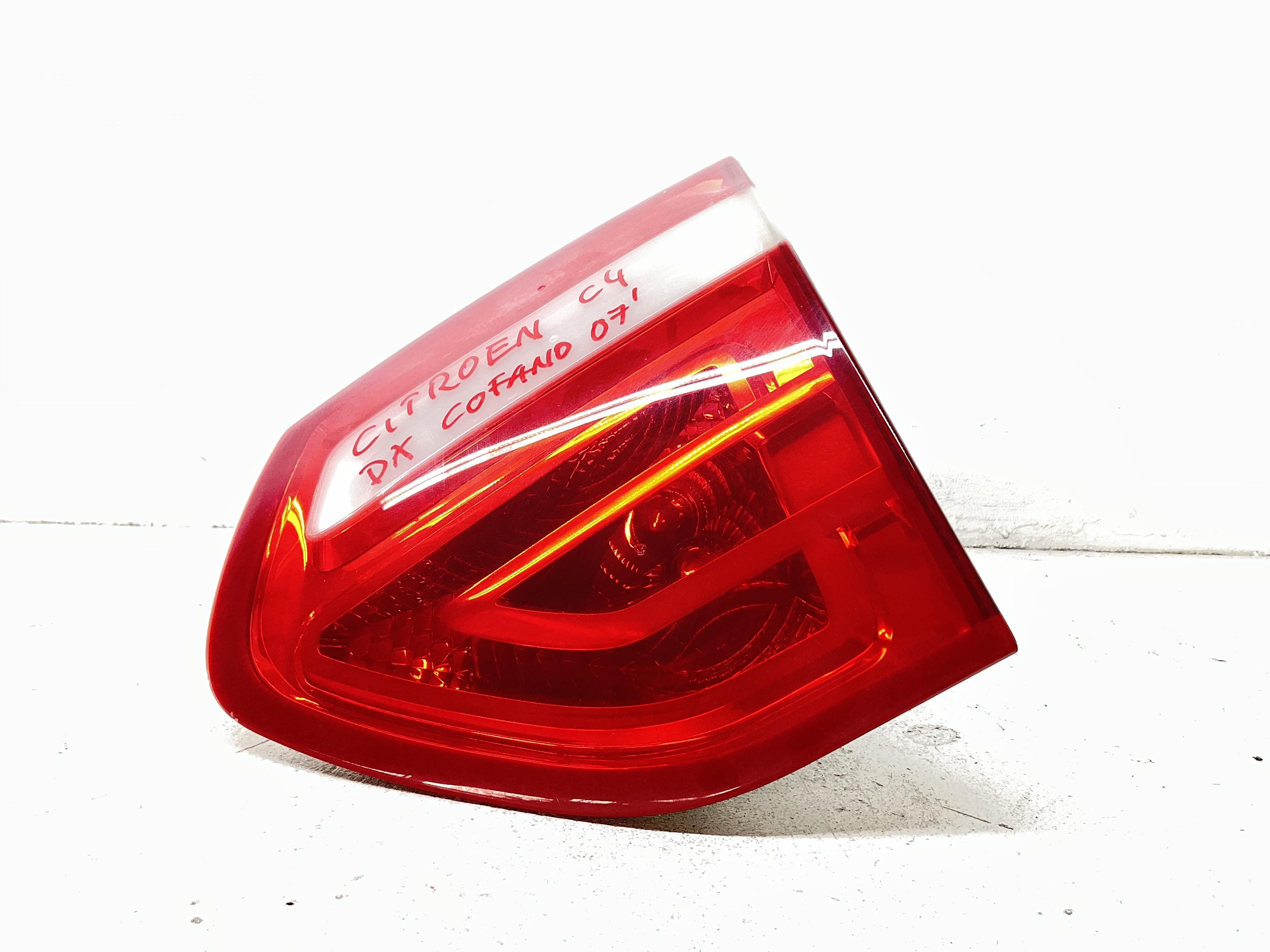 fanale stop supplementare destro - Immagine 1 di 5