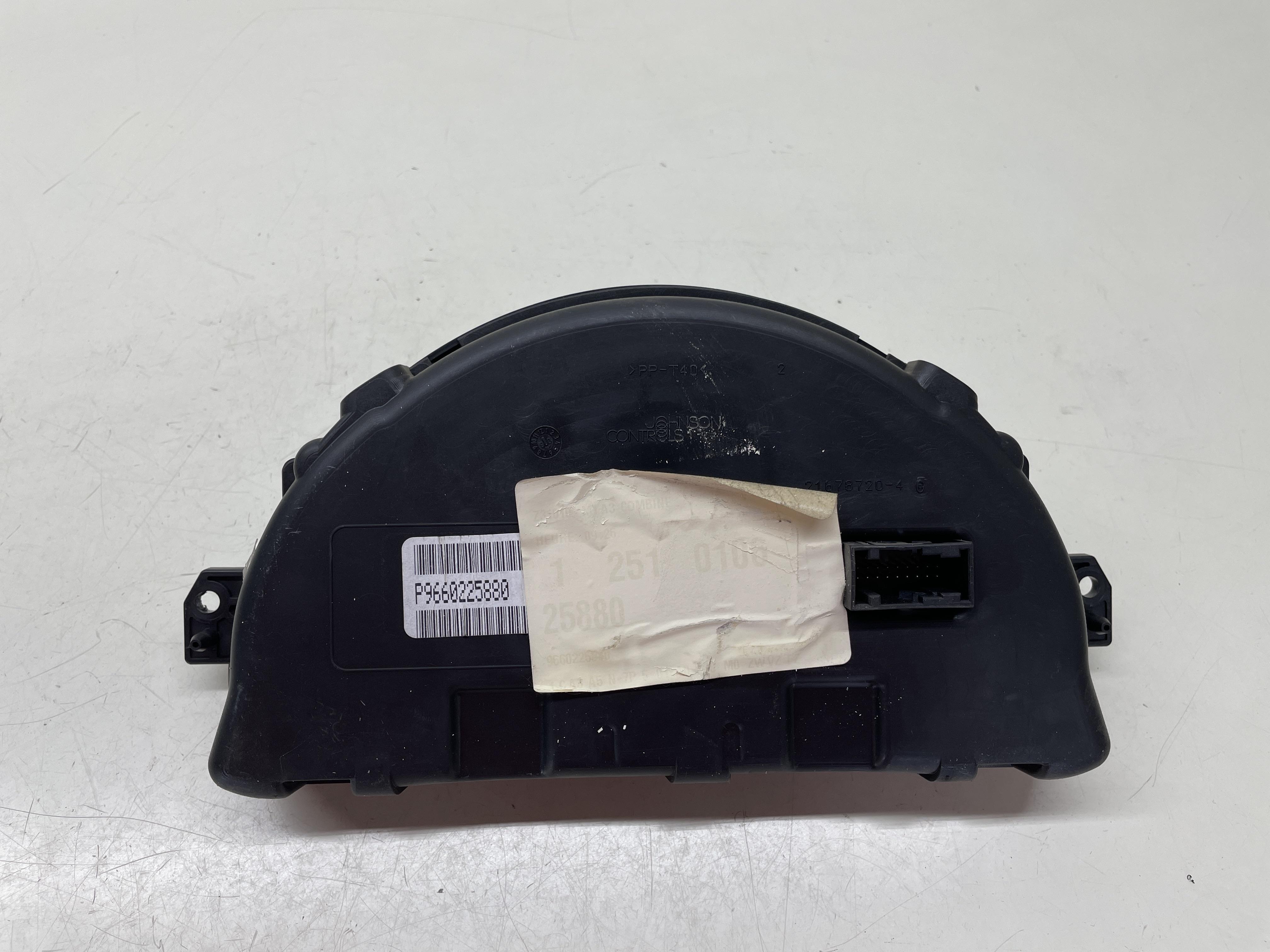 Quadro strumenti compl. - Immagine 1 di 6