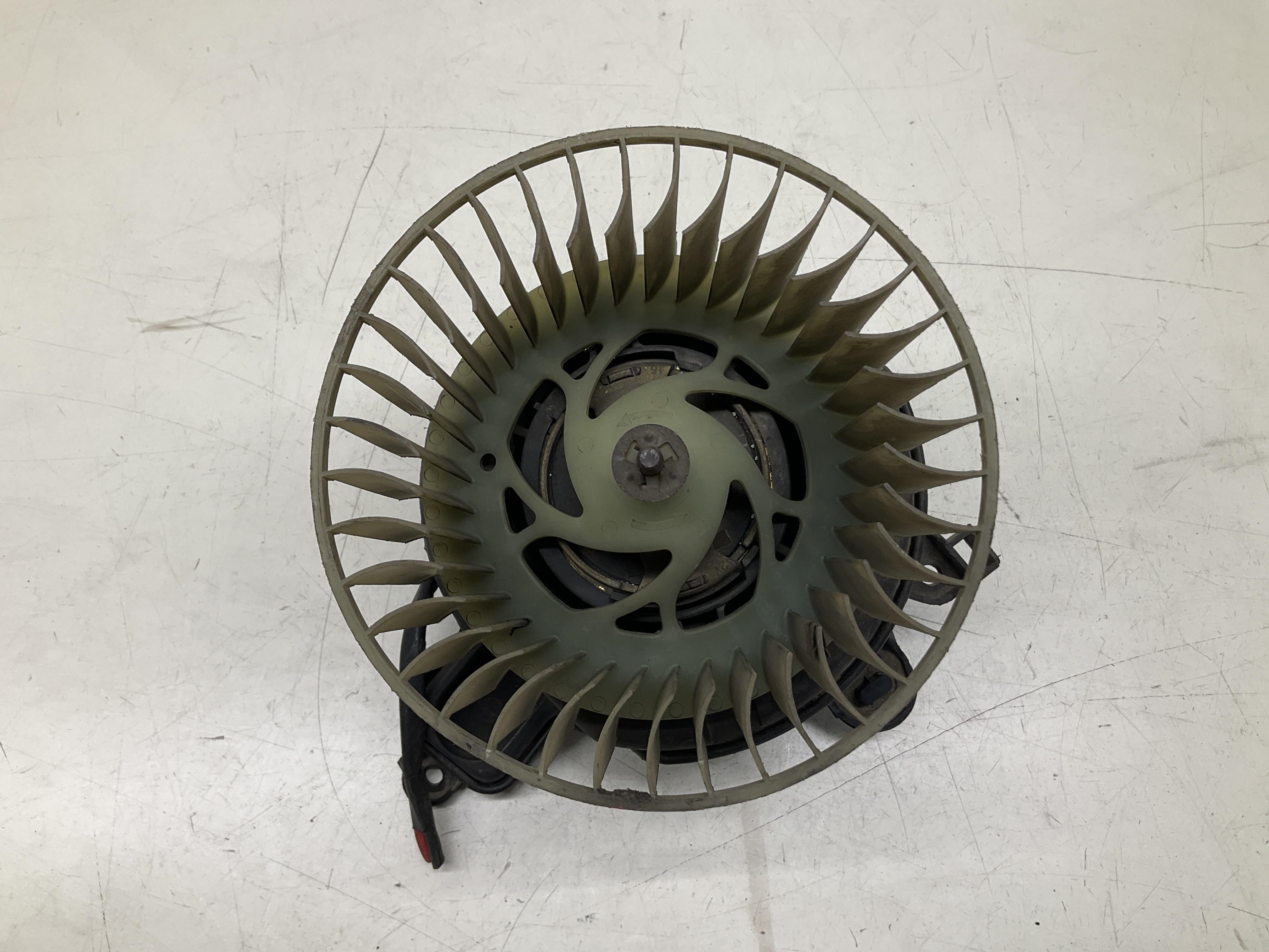 Ventola motorino ventilazione abitacolo - Immagine 1 di 5