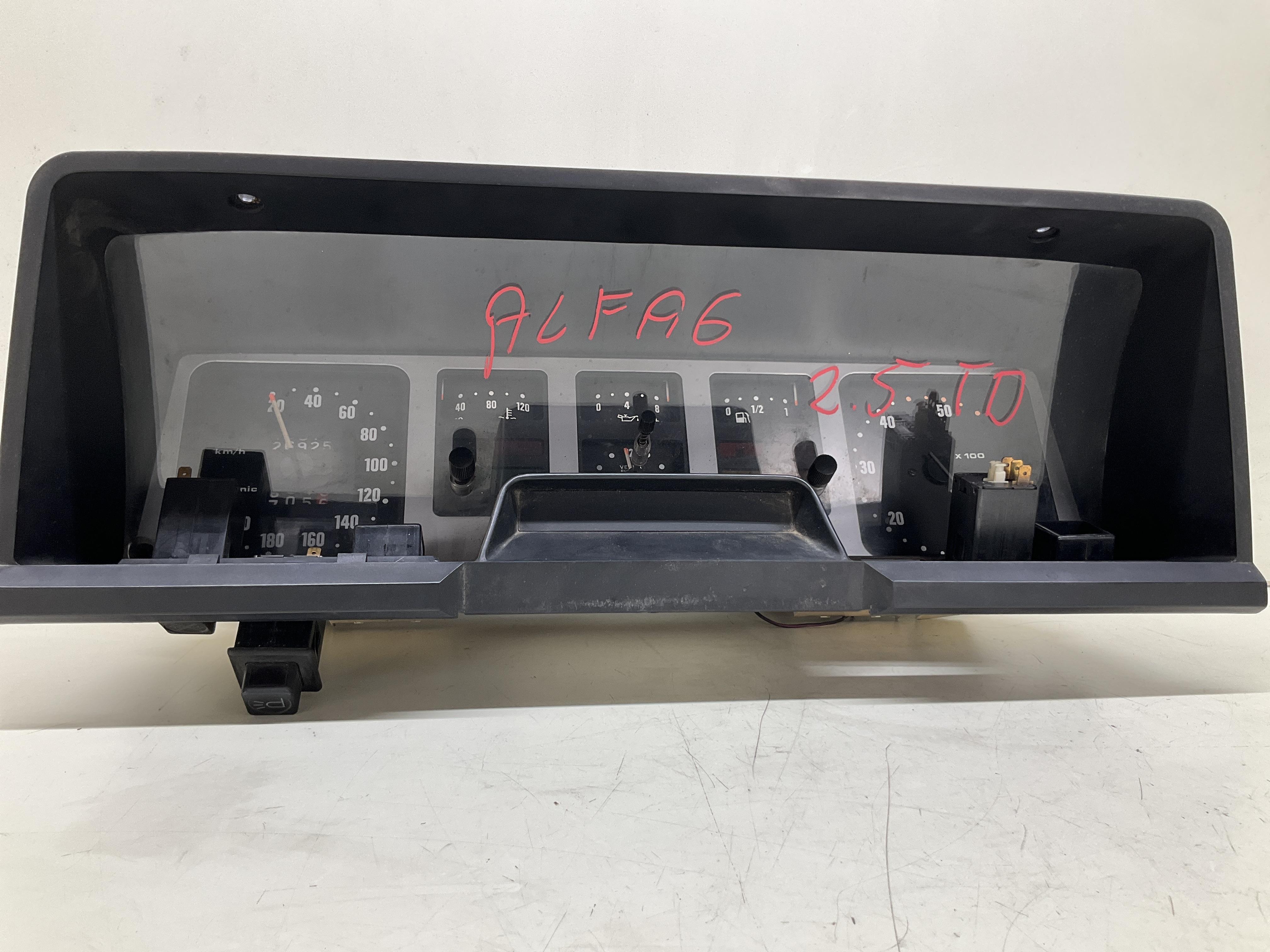 Quadro strumenti compl. - Immagine 1 di 5