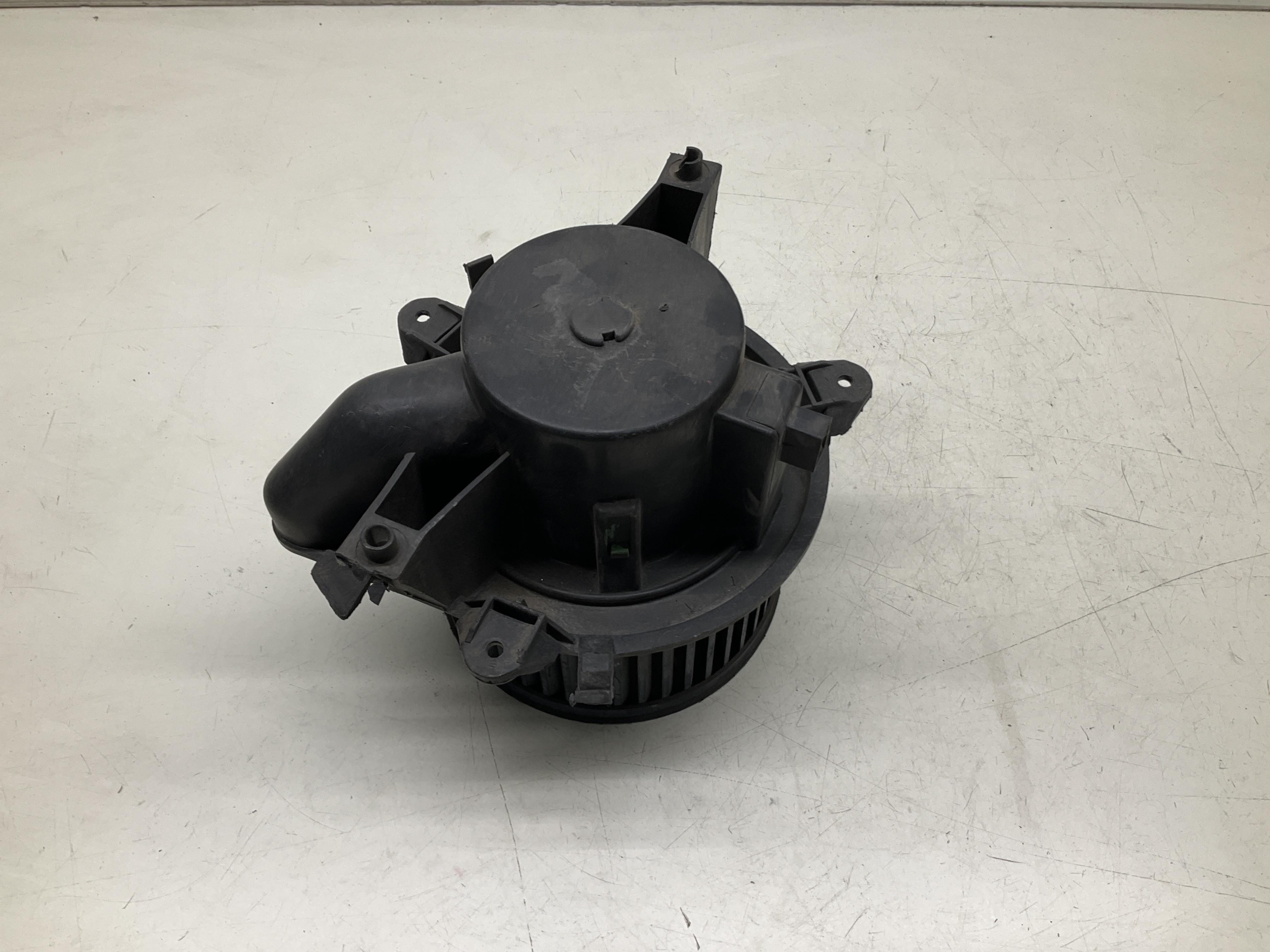 Ventola motorino ventilazione abitacolo - Immagine 1 di 5