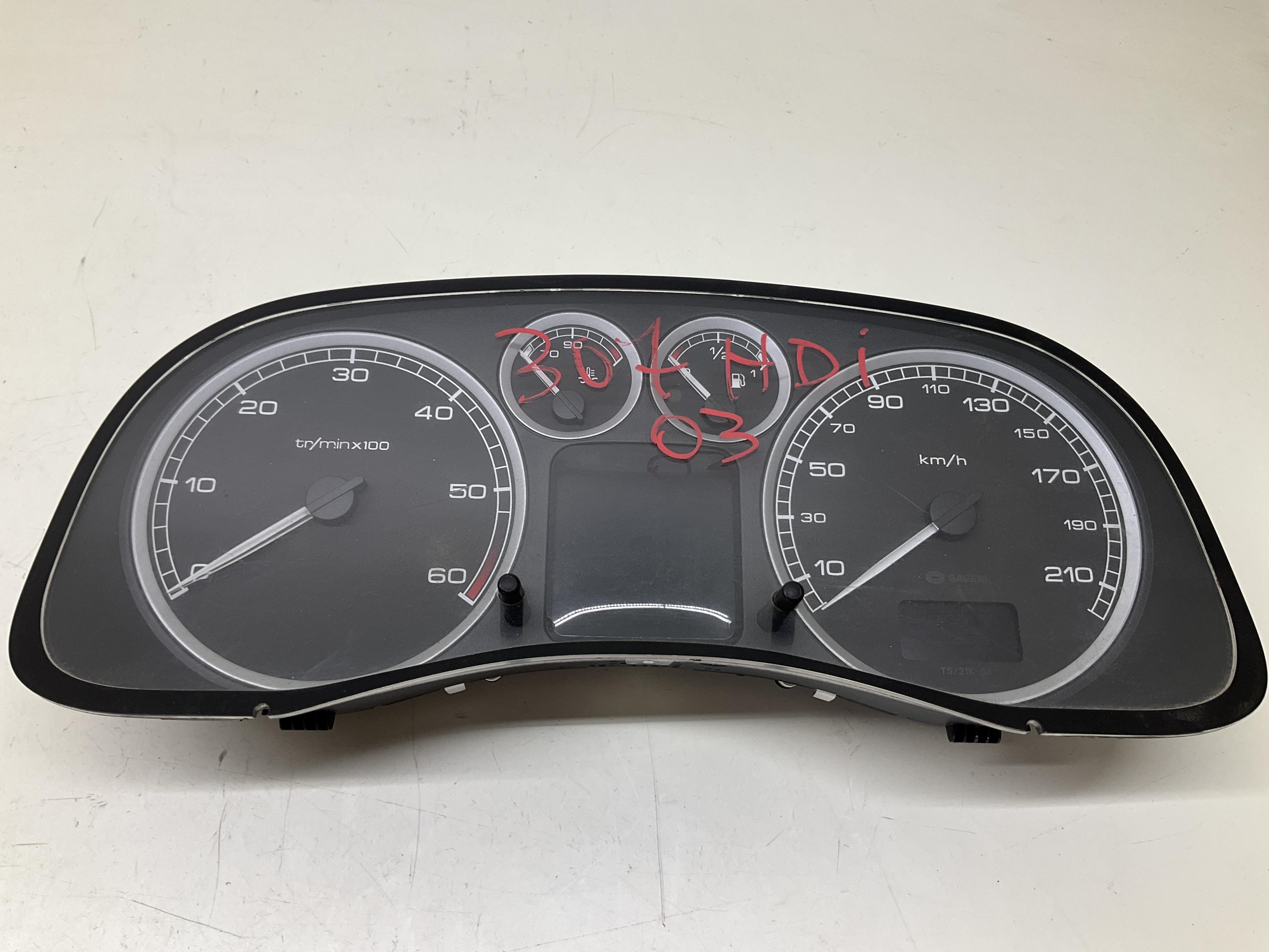 Quadro strumenti compl. - Immagine 1 di 5