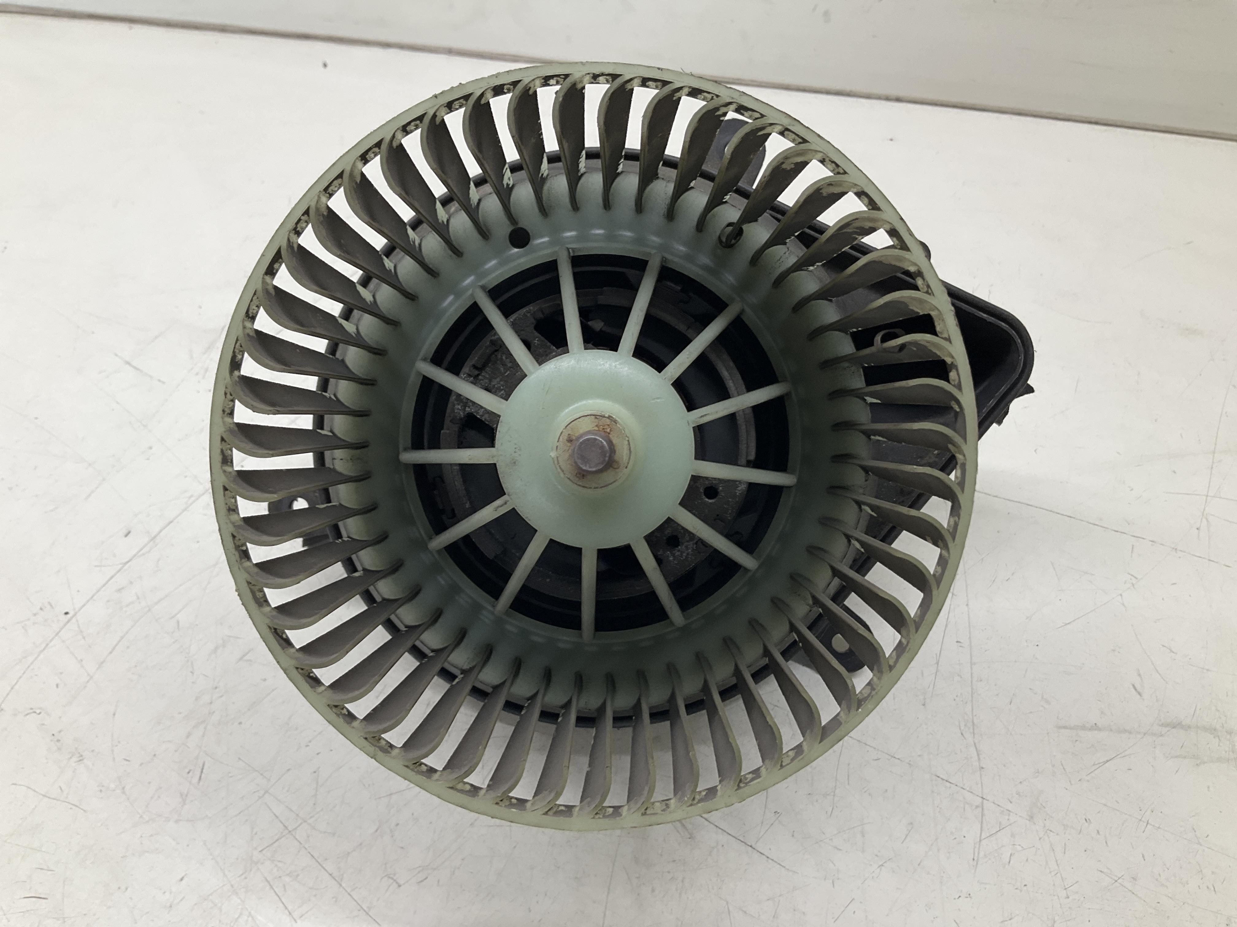 Ventola motorino ventilazione abitacolo - Immagine 1 di 6