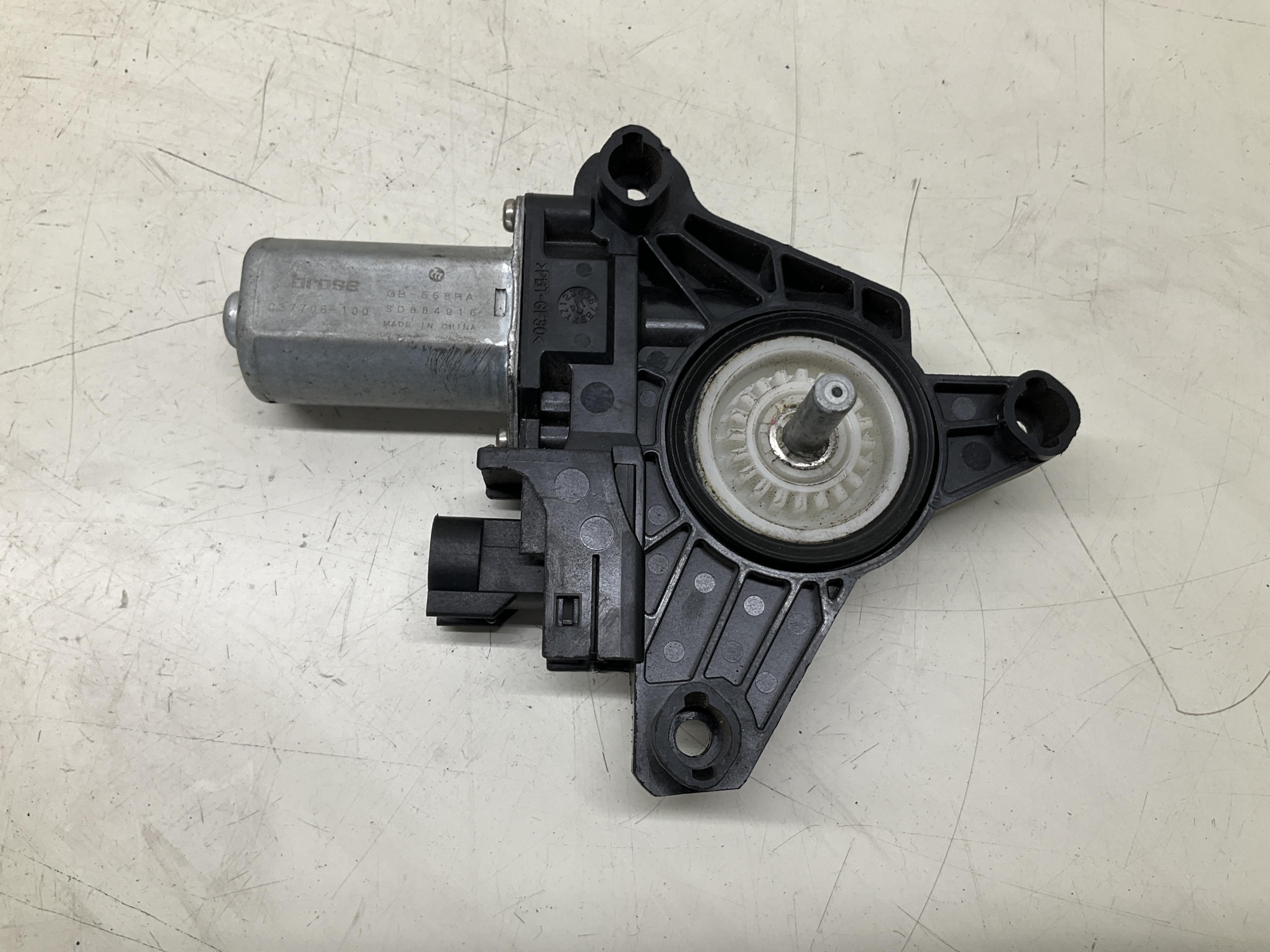 Motorino alzacristallo porta post. Destro - Immagine 1 di 5