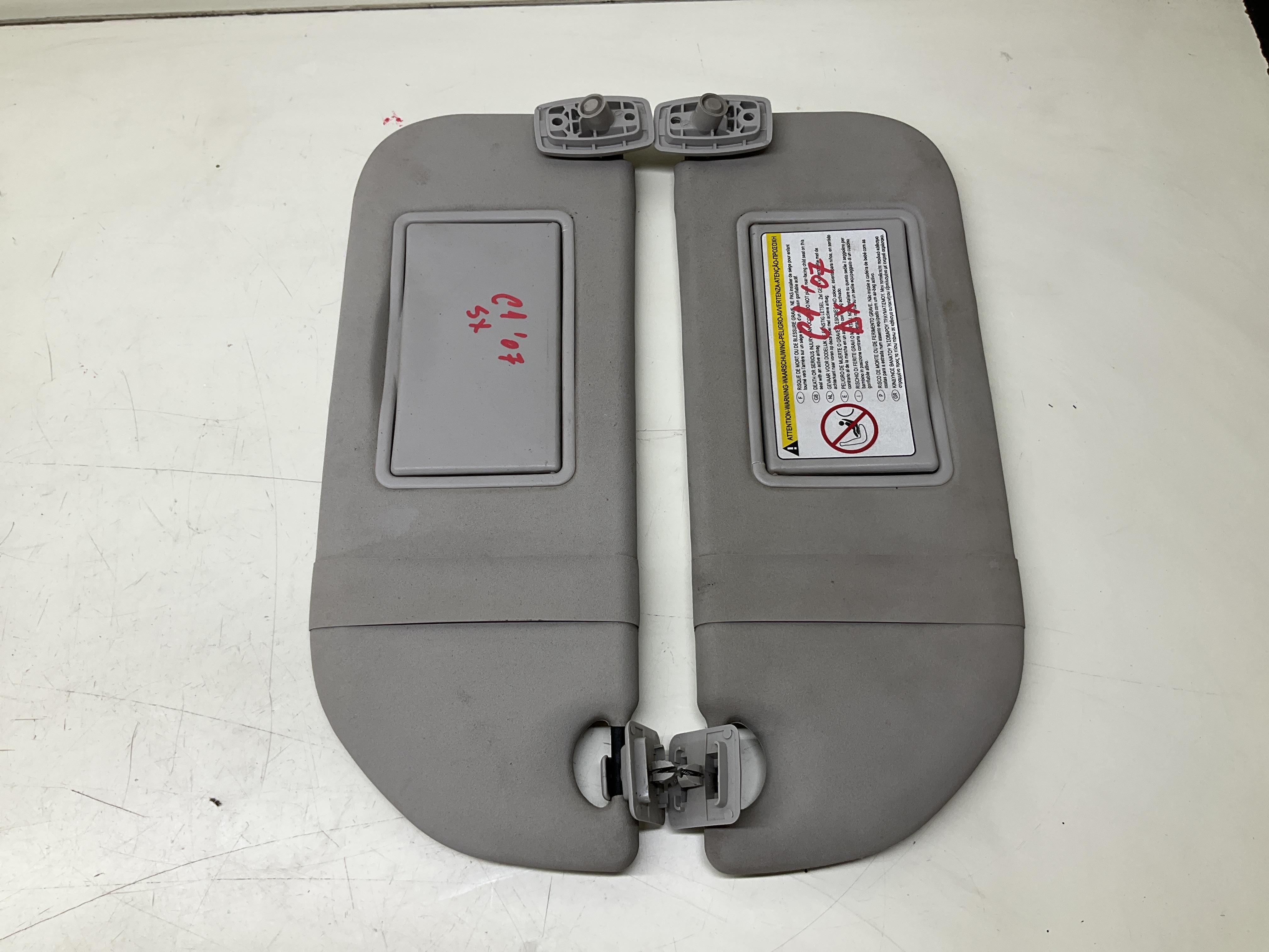 Coppia parasole Dx e SX - Immagine 1 di 5