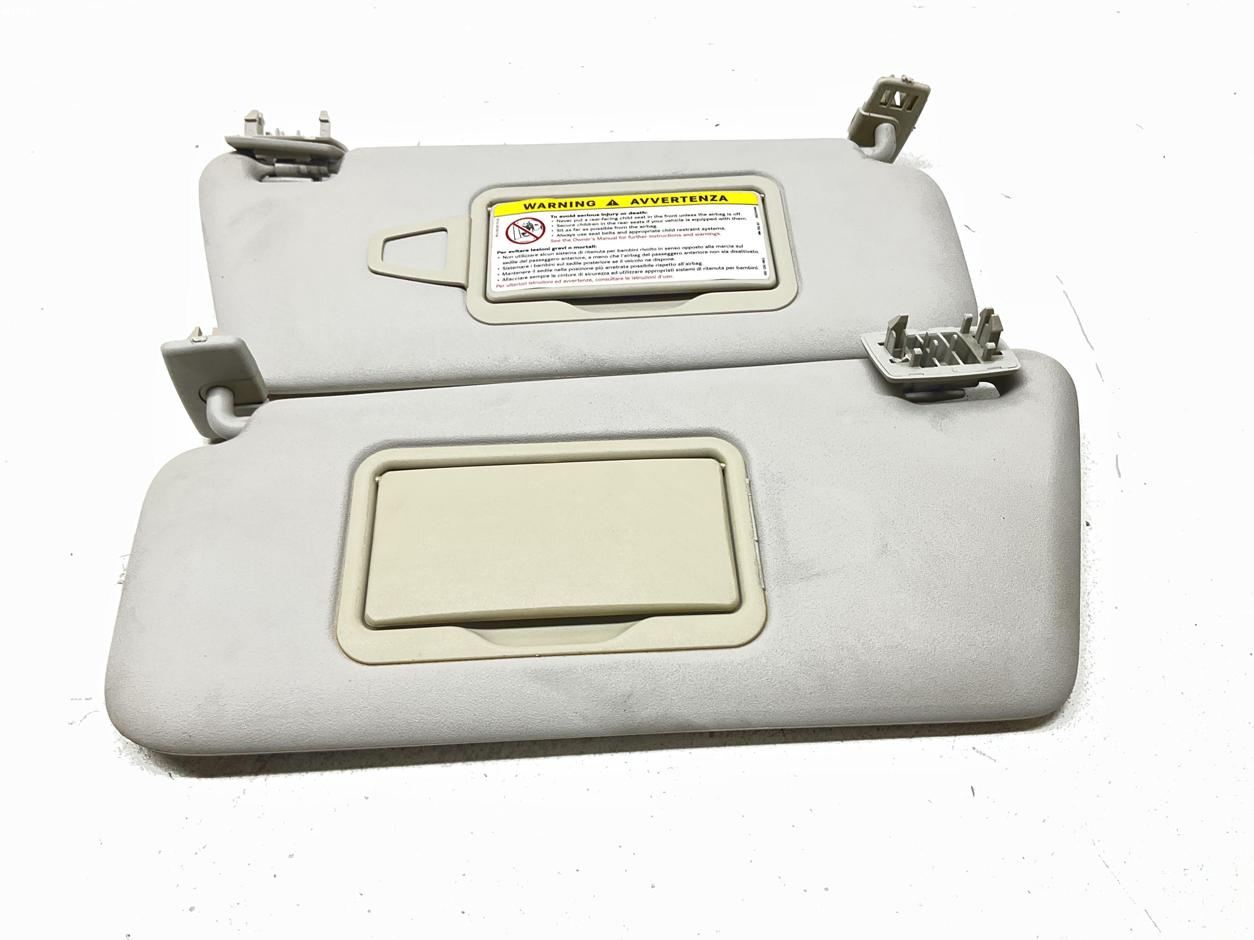 Coppia parasole Dx e SX - Immagine 1 di 5