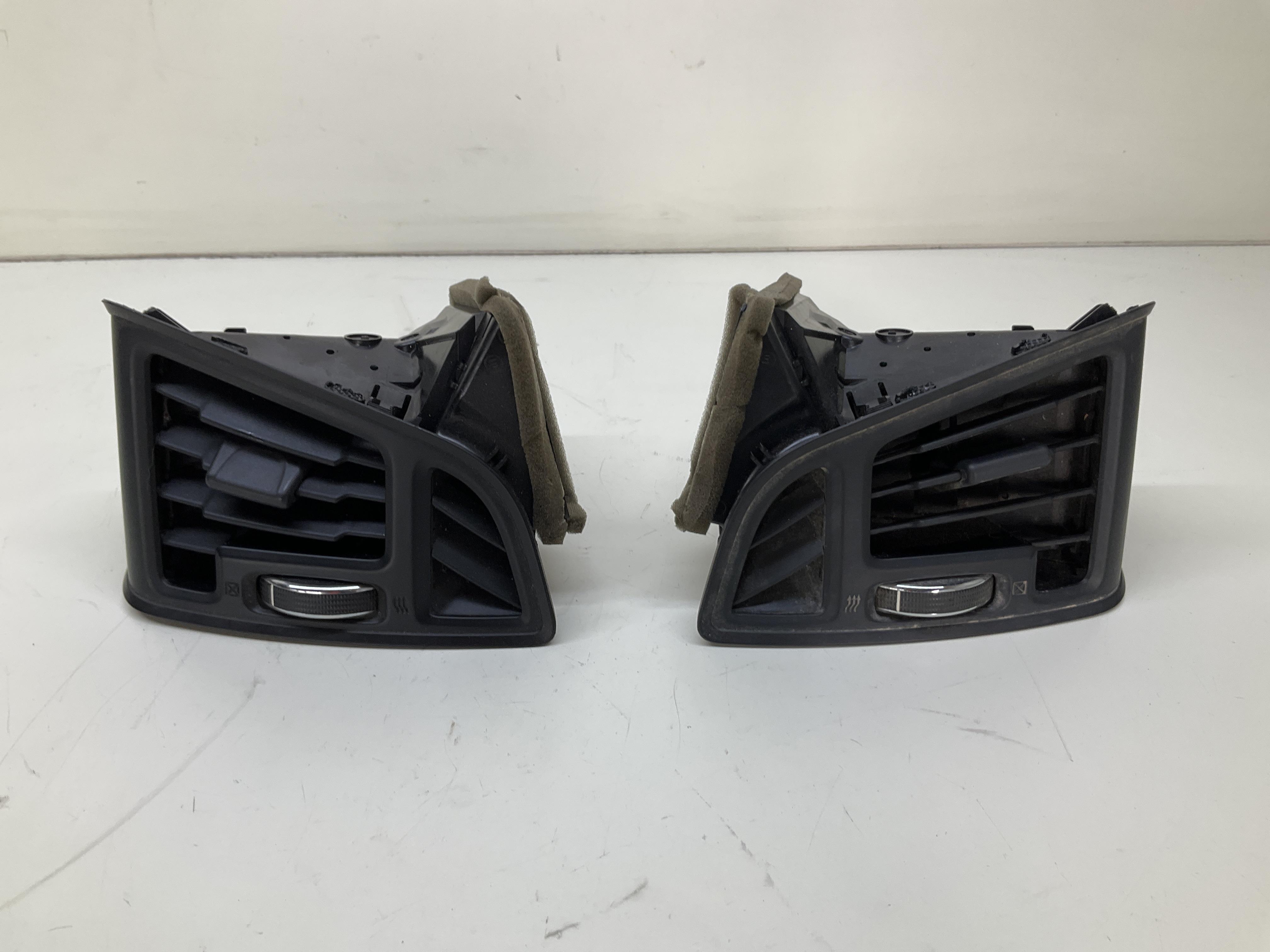 Bocchette aria cruscotto DX e SX - Immagine 1 di 5