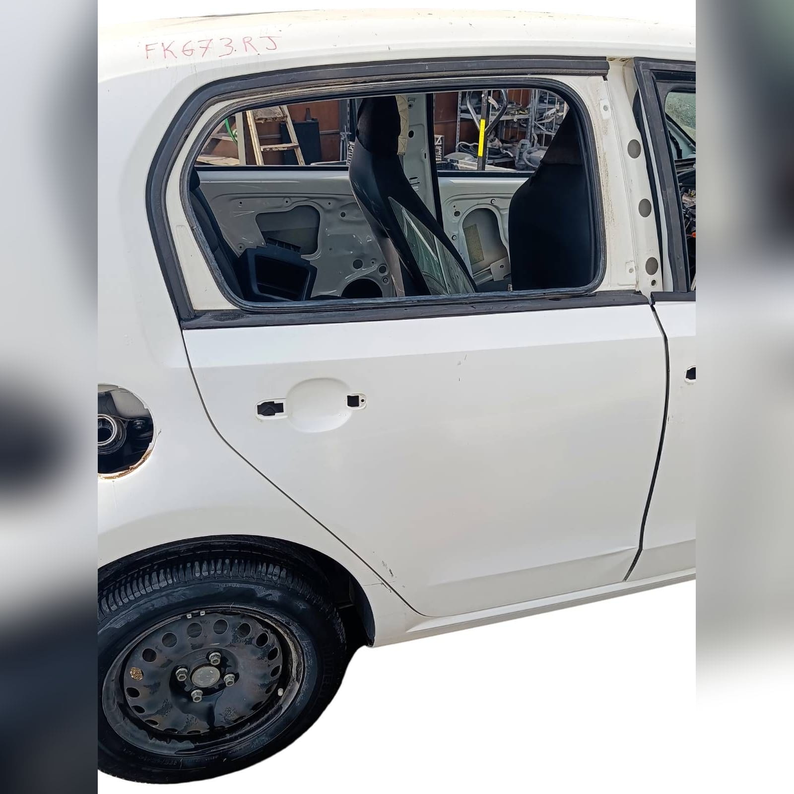 Porta Post. Destro Volkswagen UP! (06/16>) 1S4833056B Usato