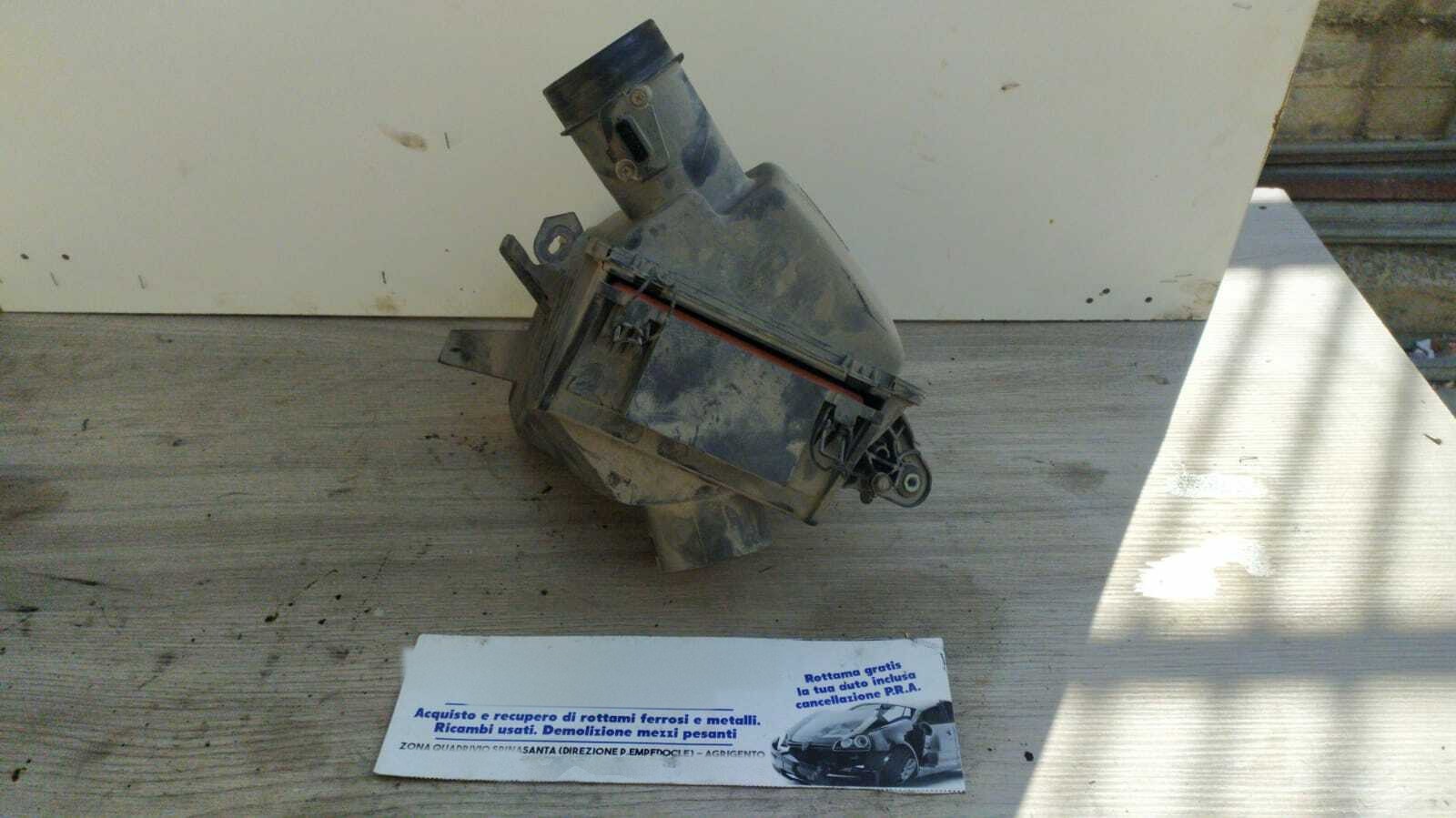 Scatola Filtro Aria Flussometro (Nissan) 1022318S01 Usato