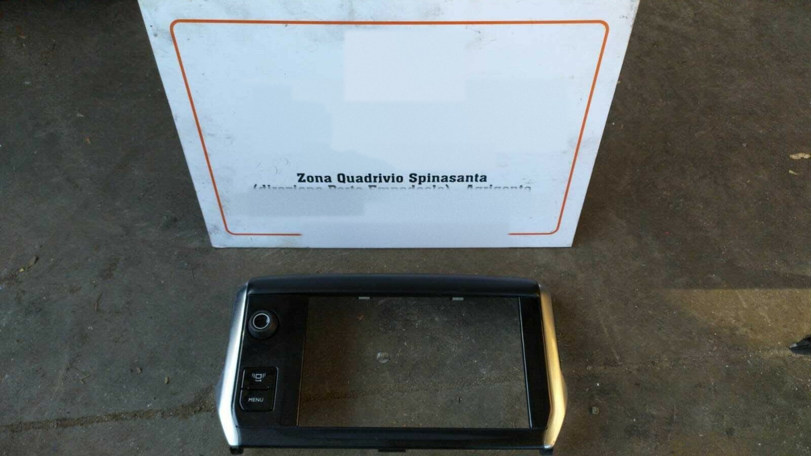 mascherina cornice display schermo completa - Immagine 1 di 4