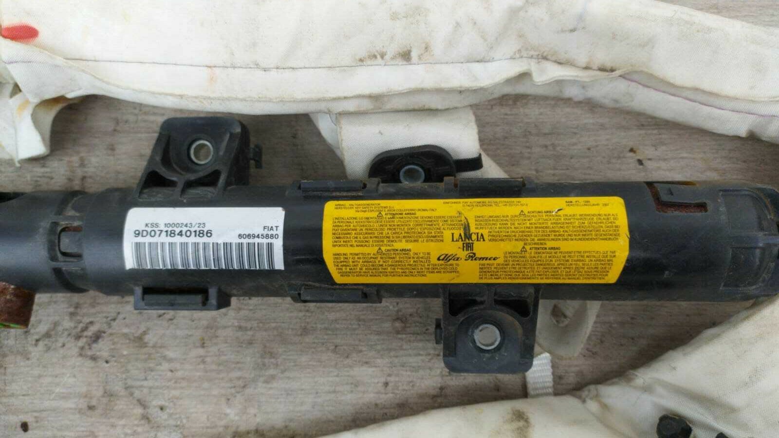 Dispositivo airbag a tendina Destro - Immagine 1 di 2