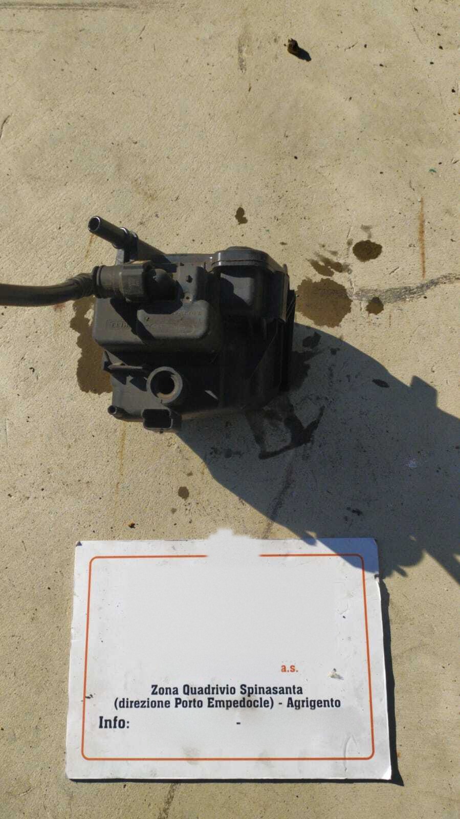 Contenitore filtro carburante - Immagine 1 di 3