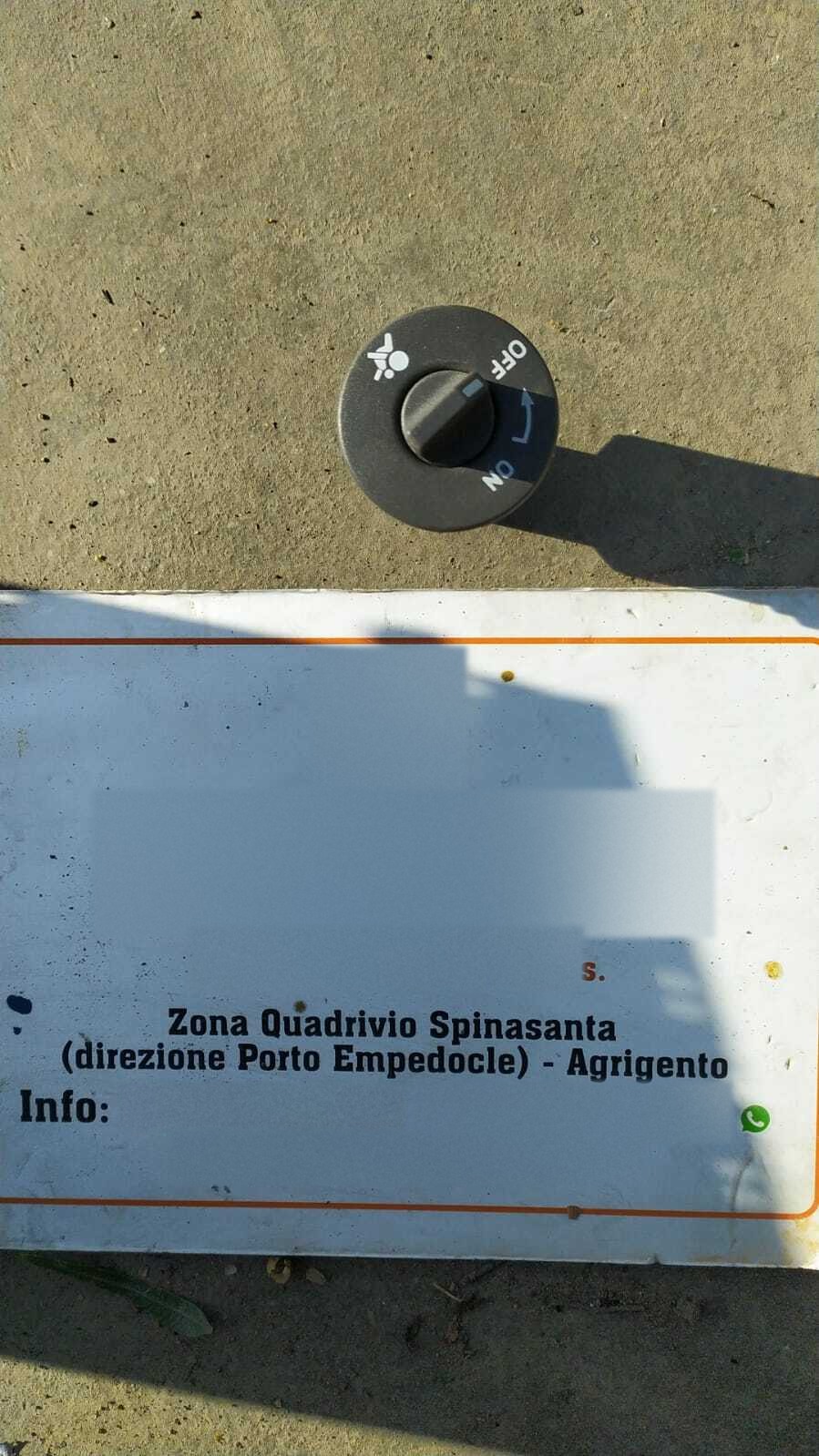 Interruttore disinserimento airbag passeggero - Immagine 1 di 3