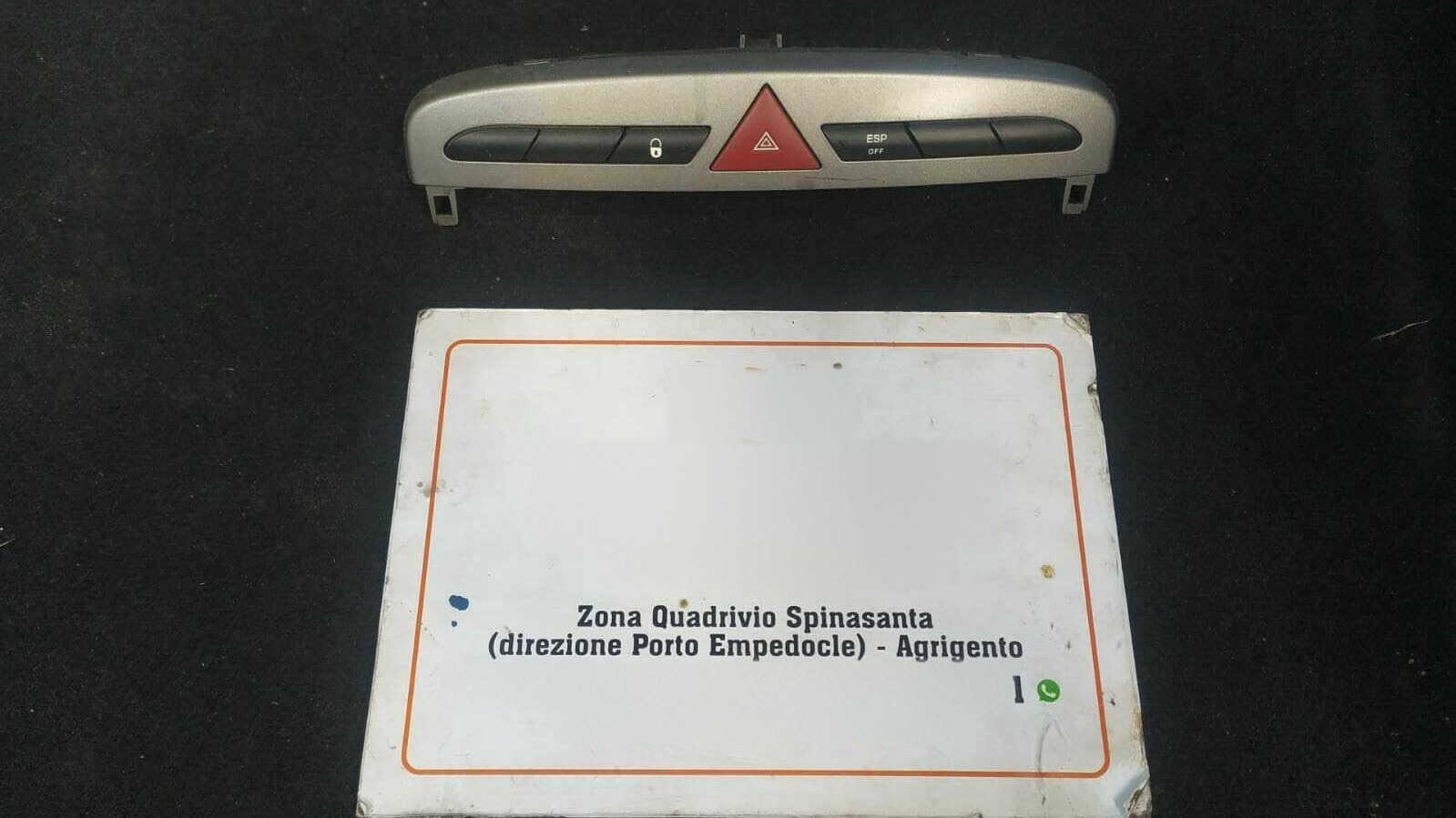 Interruttore Luci Emergenza (Peugeot) 9659215177 Usato