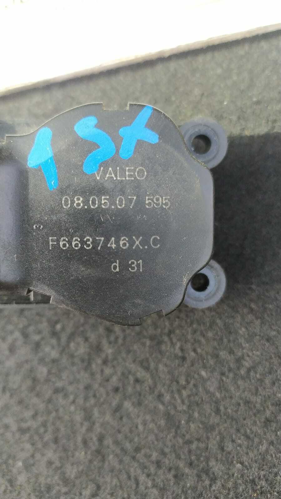 Motorino Scatola Riscaldamento Sinistro (Peugeot) F663746XC Usato
