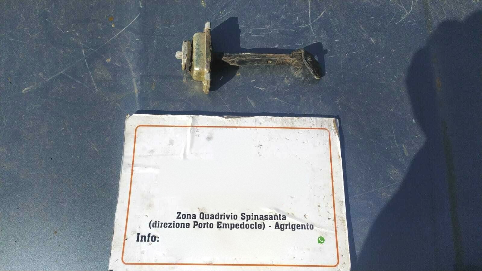 tirante fermo porta posteriore destro - Immagine 1 di 2