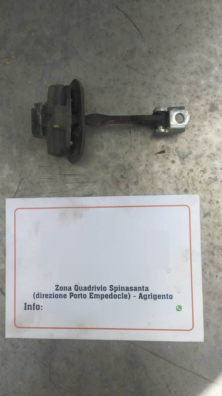 tirante fermo porta posteriore sinistro - Immagine 1 di 2